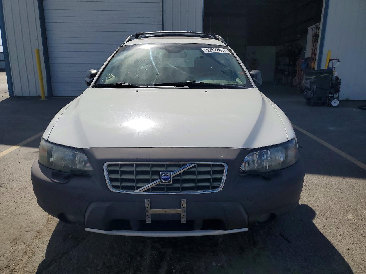 2004 VOLVO XC70 photo 5