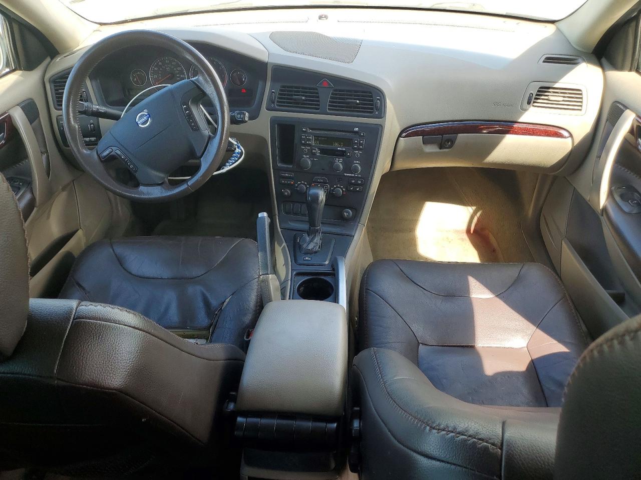 2004 VOLVO XC70 photo 8