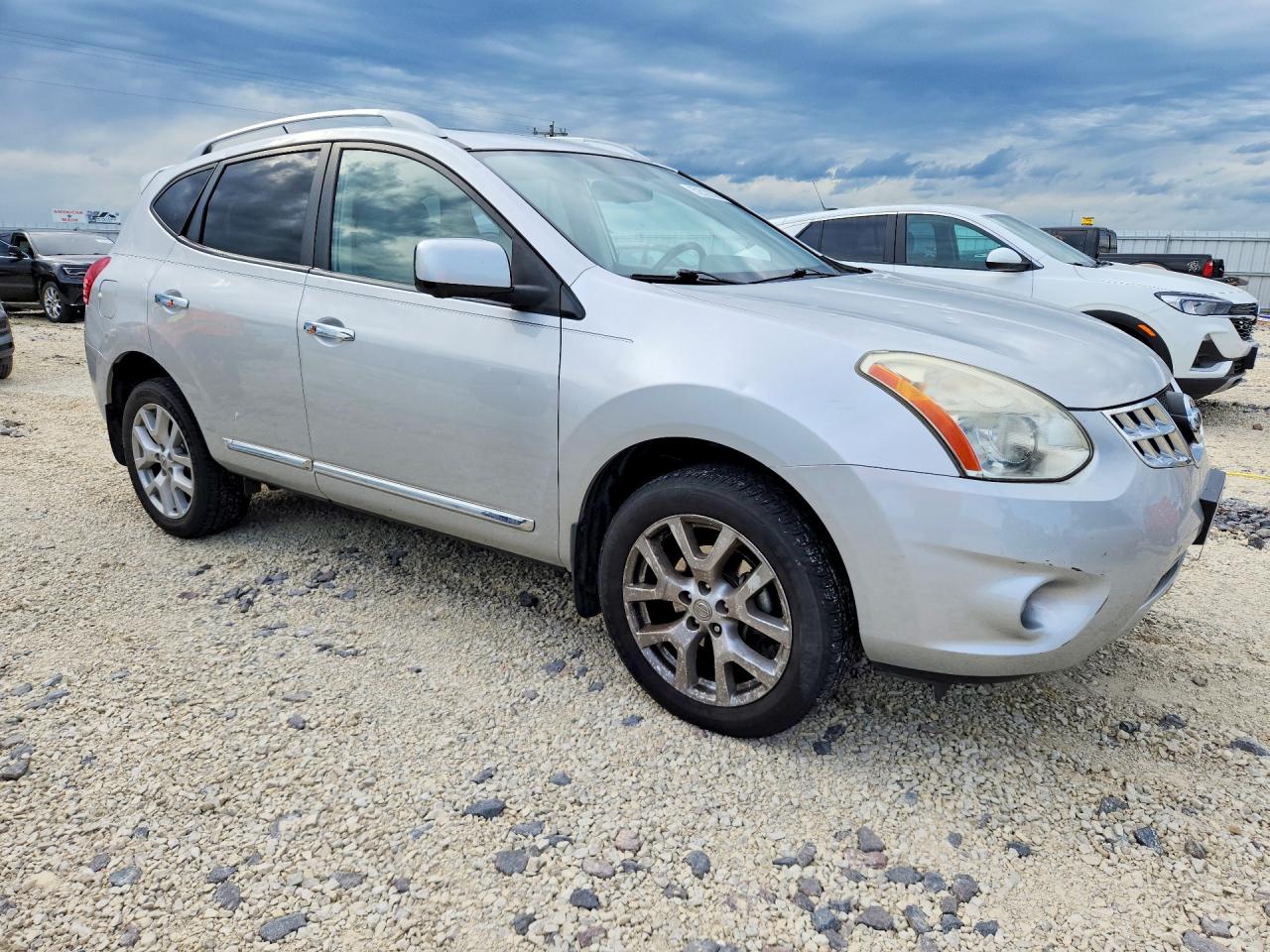2013 NISSAN ROGUE S photo 10
