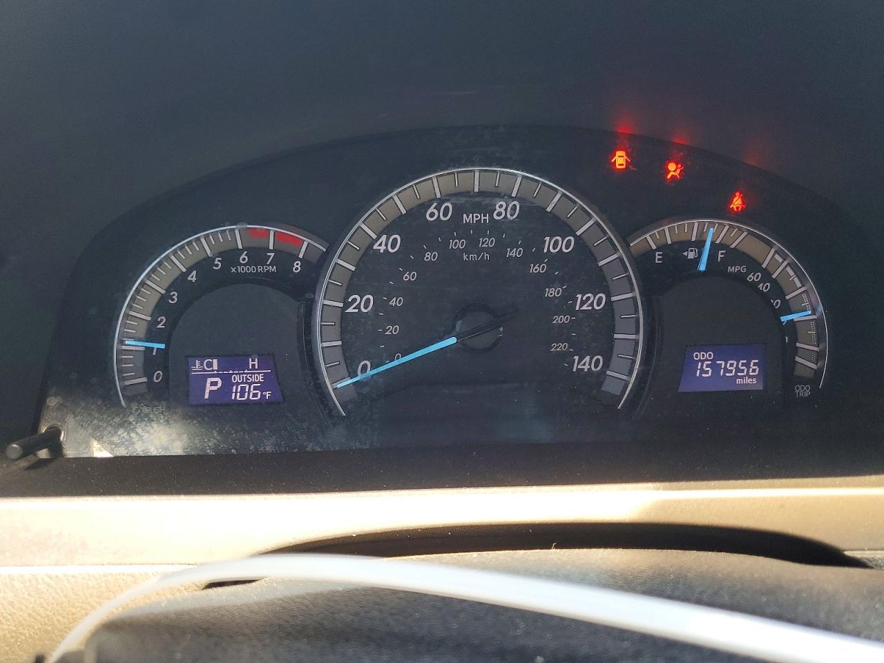 2013 TOYOTA CAMRY SE photo 17