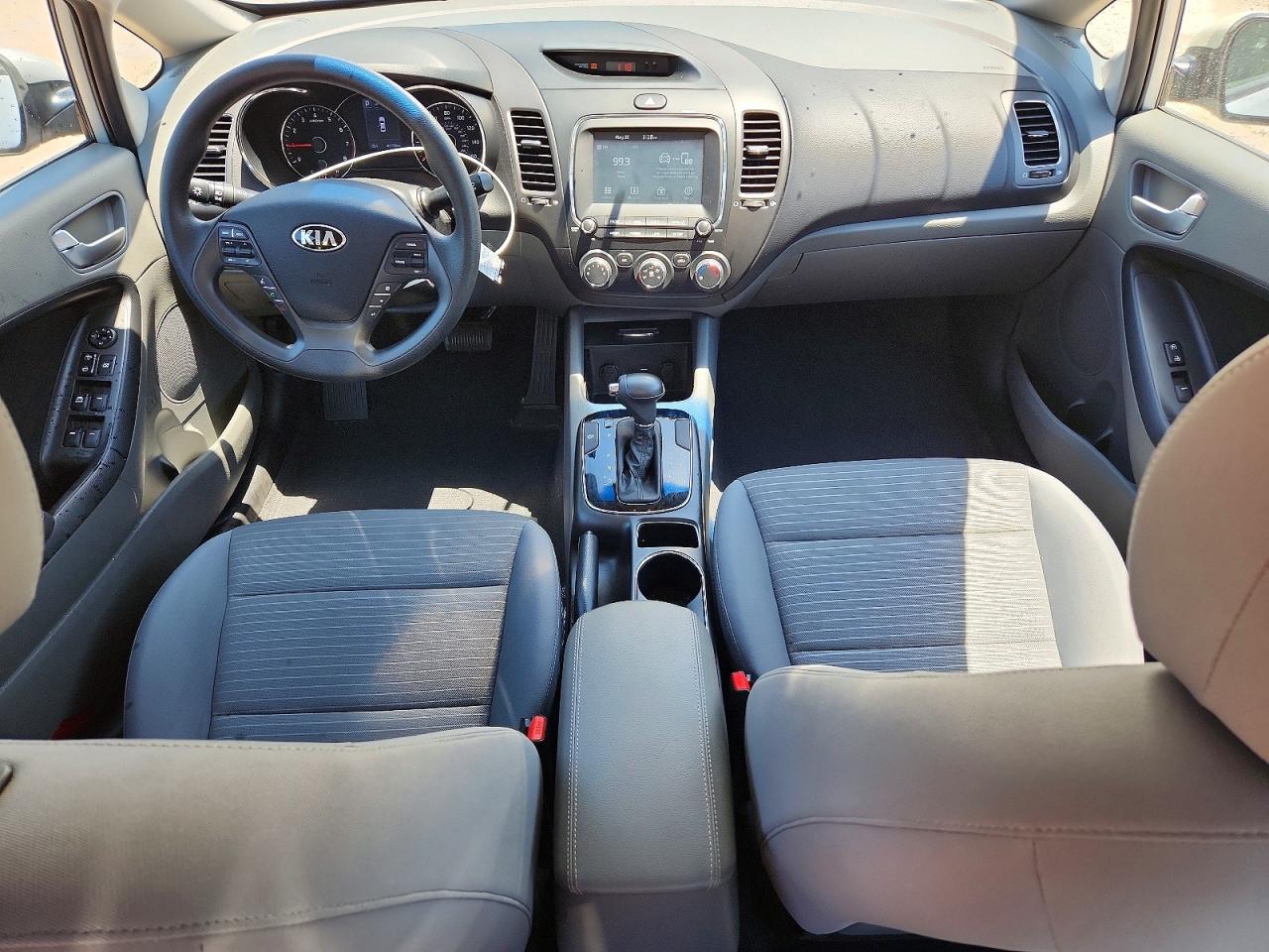 2018 KIA FORTE LX photo 8