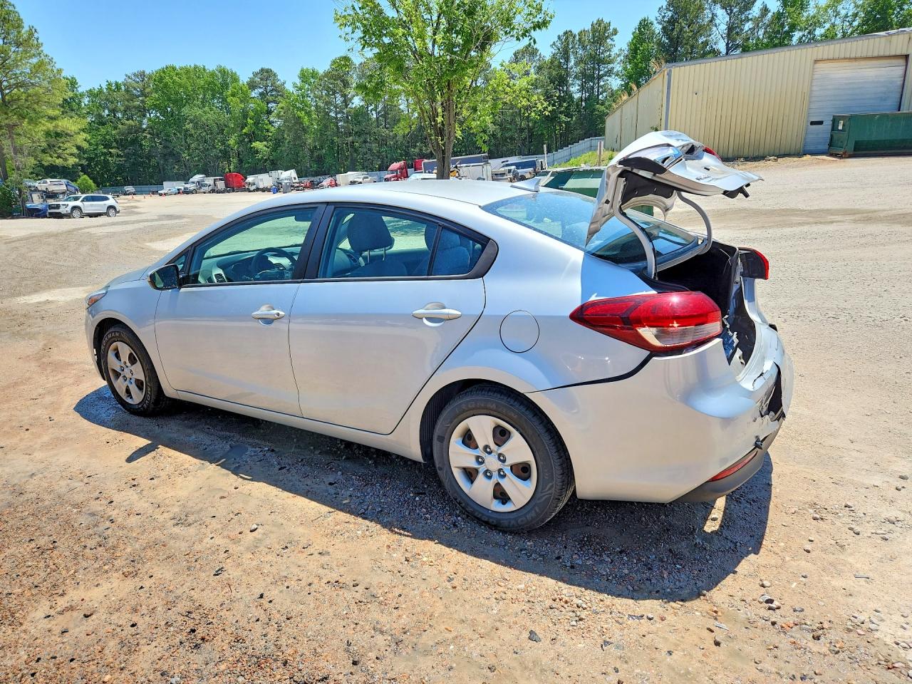 2018 KIA FORTE LX photo 2