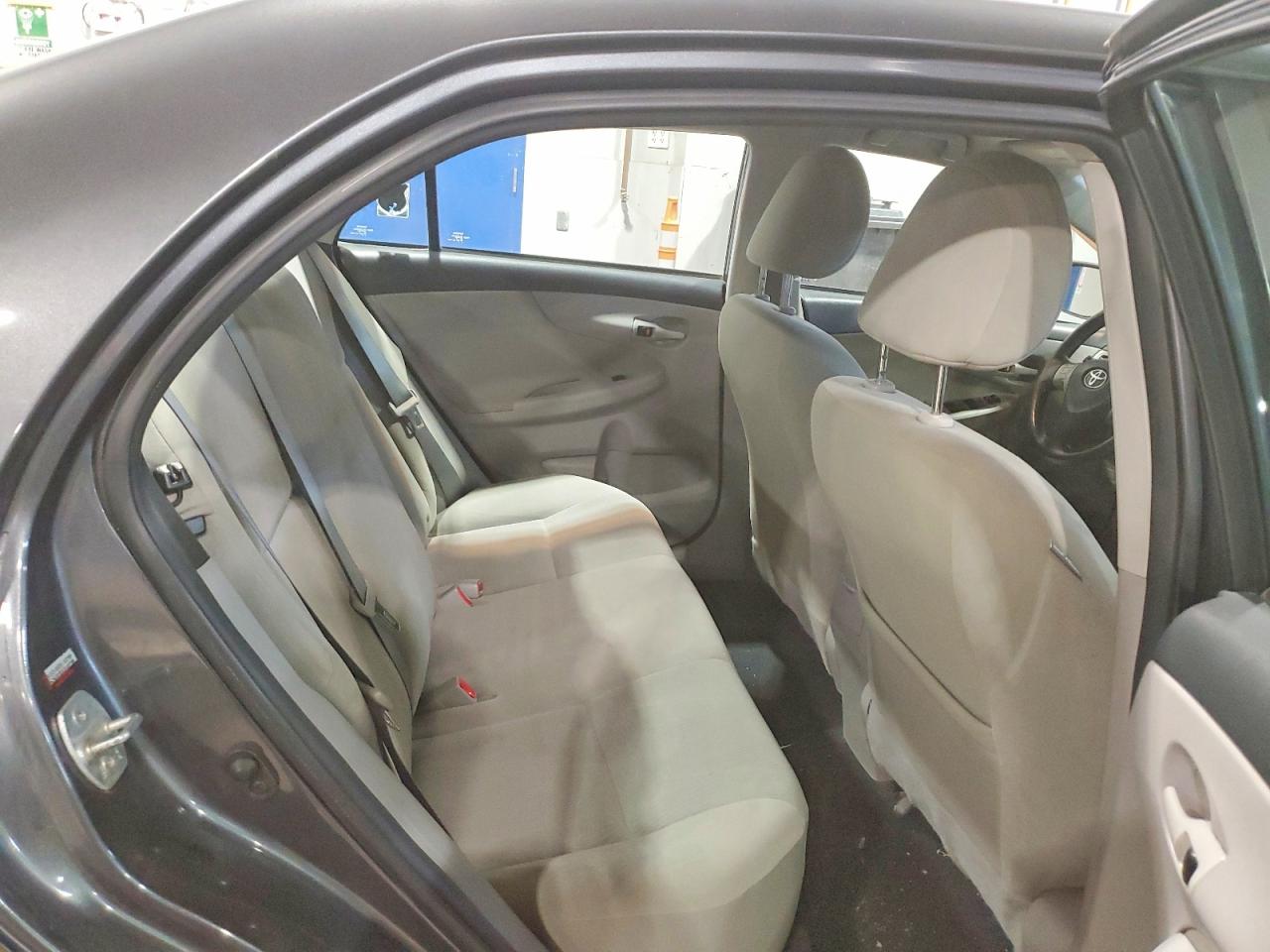 2012 TOYOTA COROLLA L photo 19