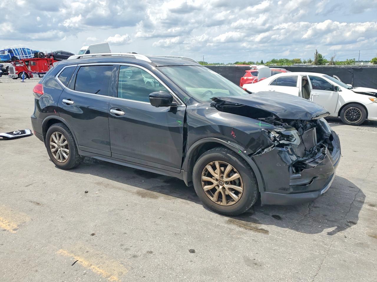 2017 NISSAN ROGUE SV photo 10