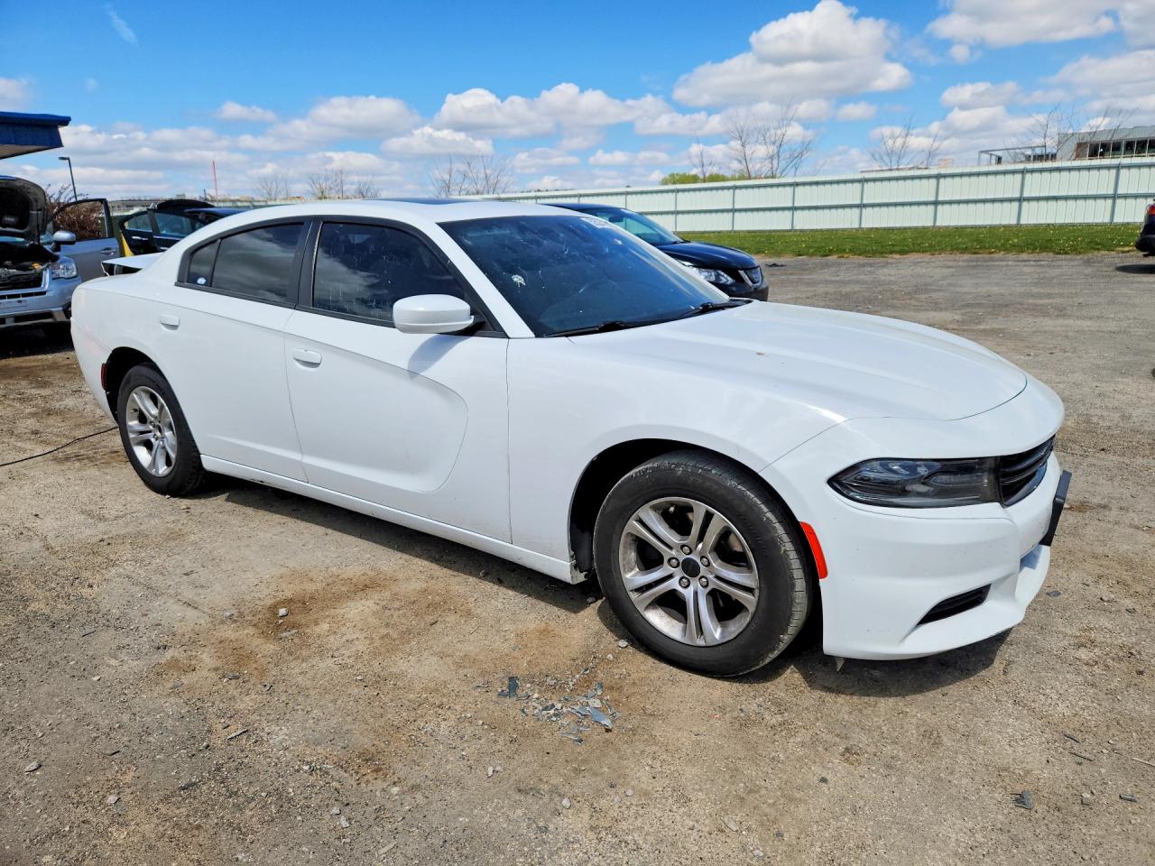 2020 DODGE CHARGER SXT photo 10