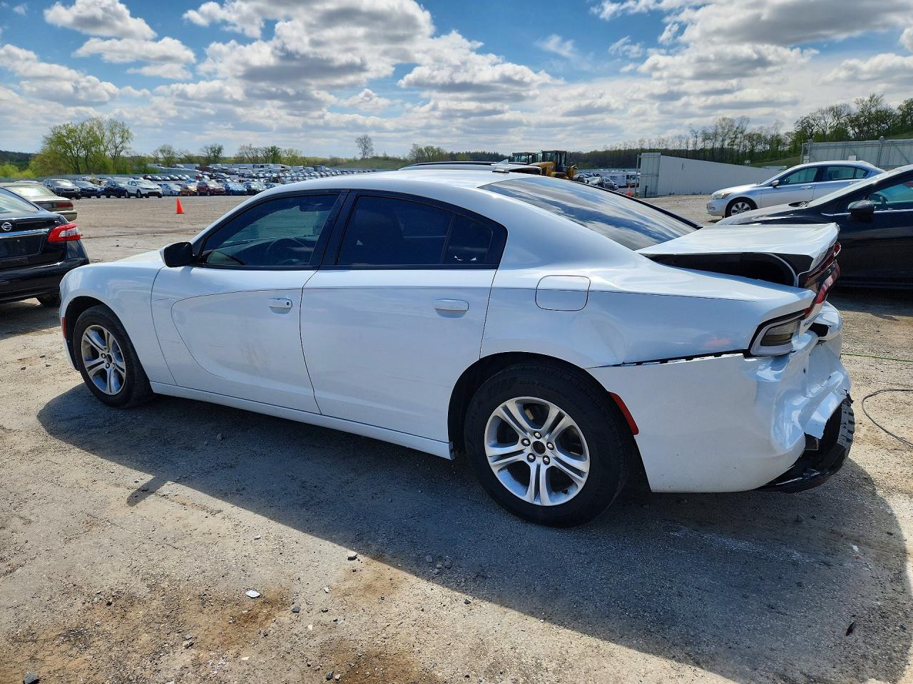 2020 DODGE CHARGER SXT photo 4