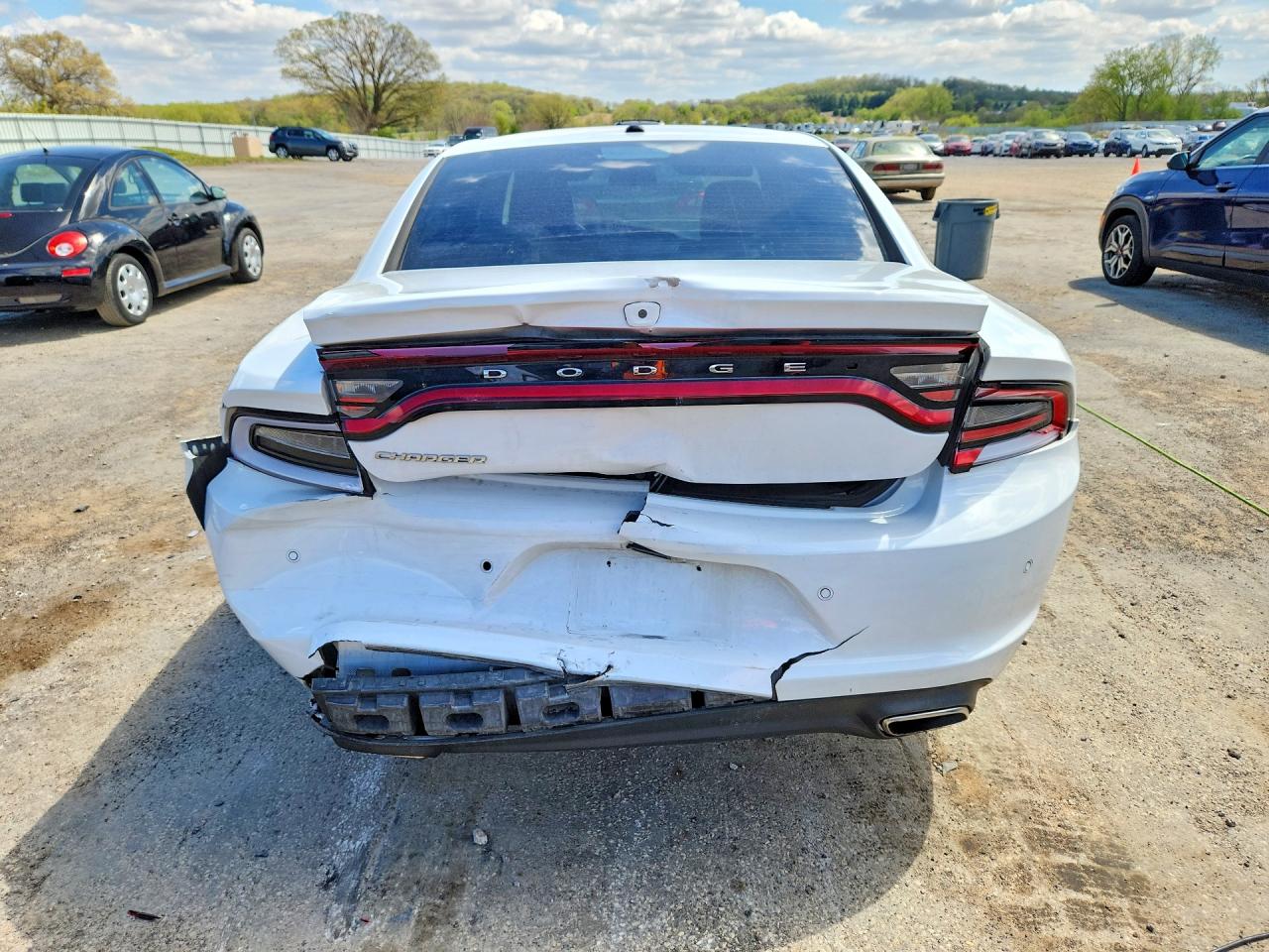 2020 DODGE CHARGER SXT photo 16