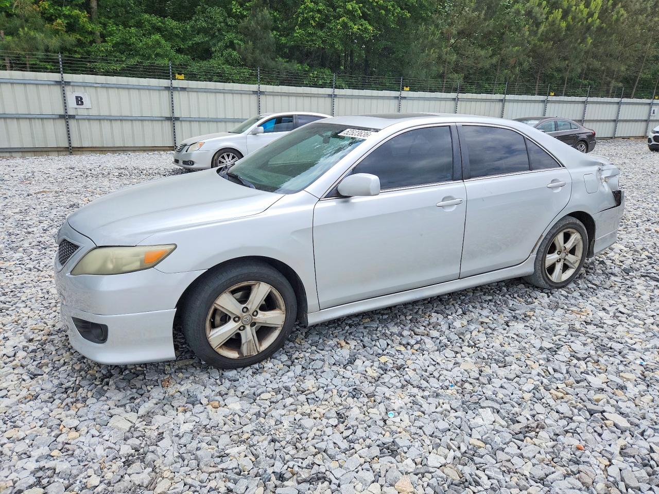 2011 TOYOTA CAMRY