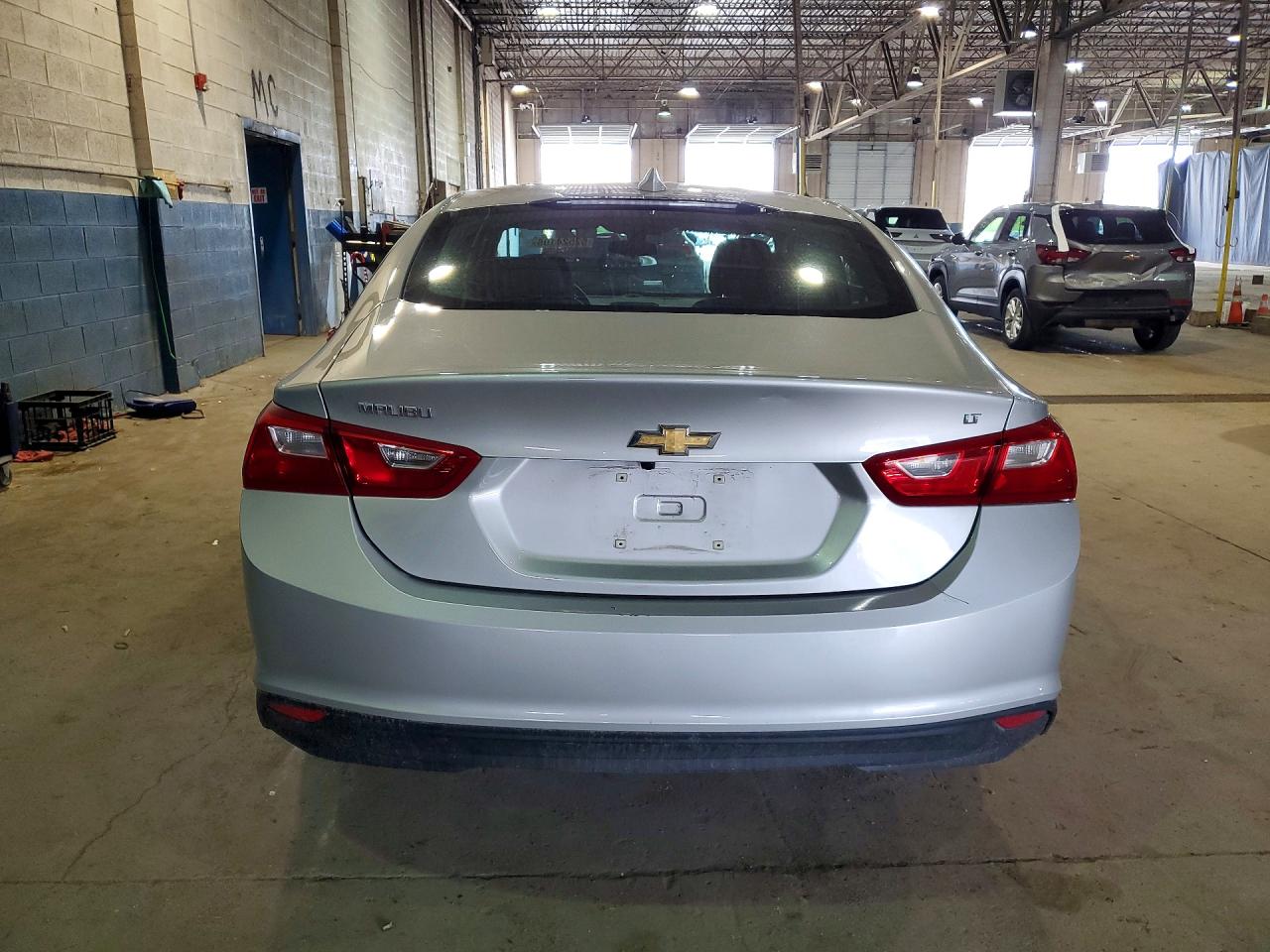 2017 CHEVROLET MALIBU LT photo 11