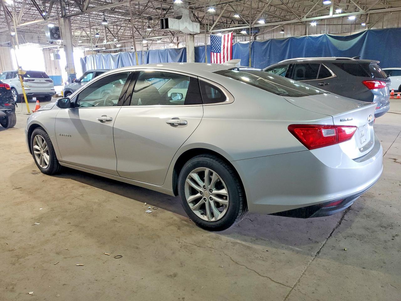 2017 CHEVROLET MALIBU LT photo 3