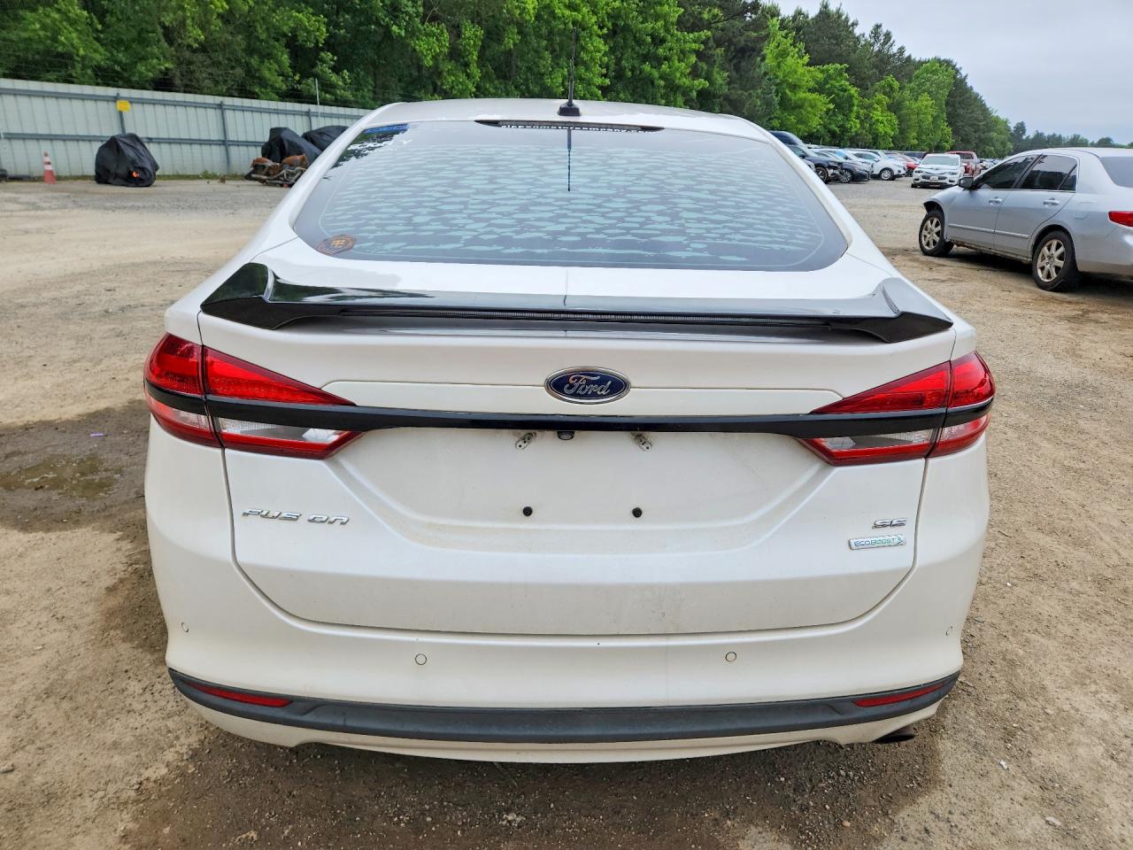2017 FORD FUSION SE photo 11