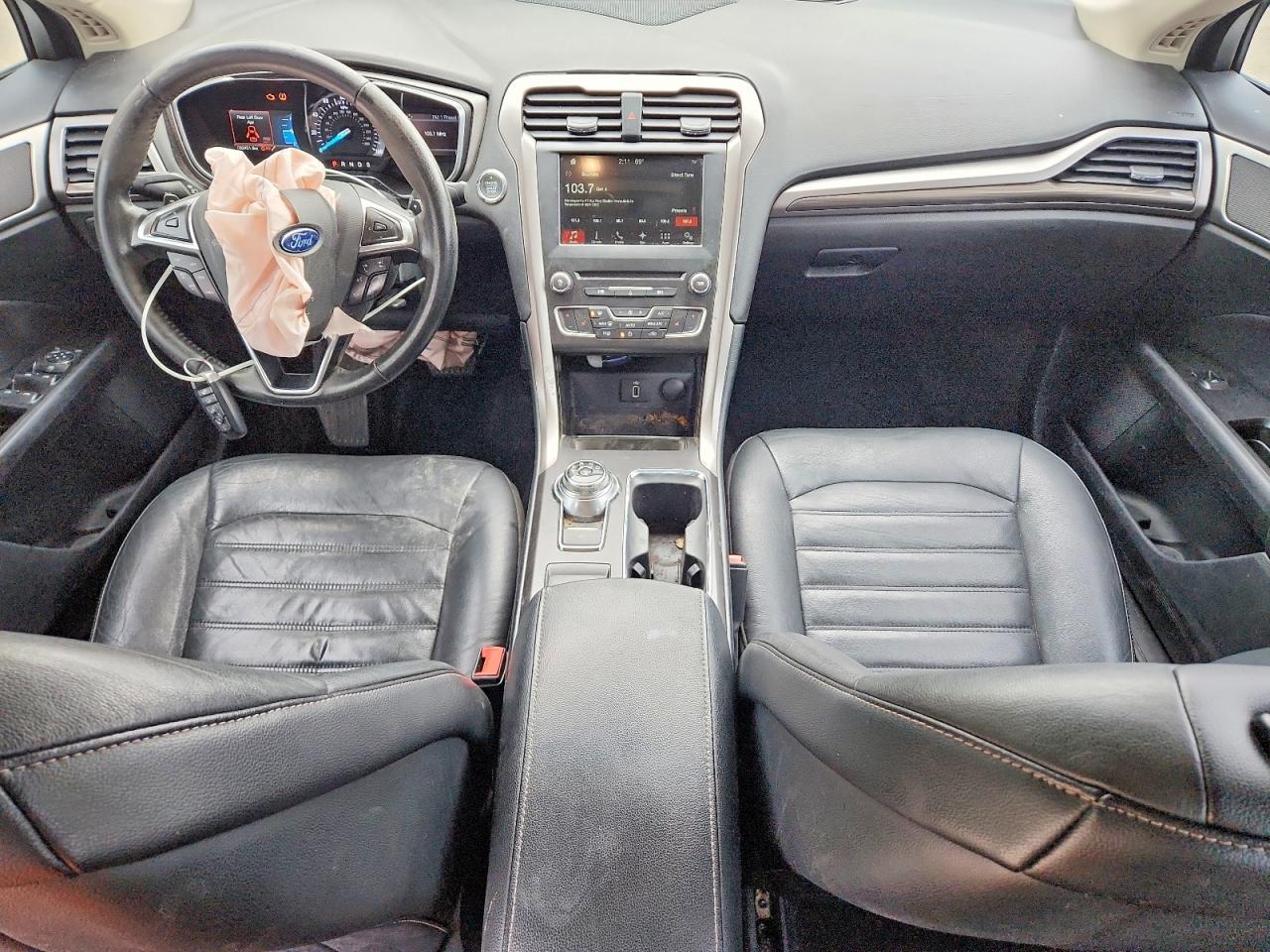 2017 FORD FUSION SE photo 15