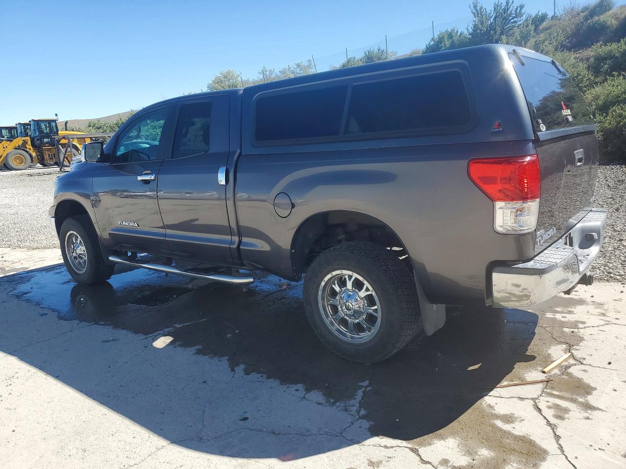 2013 TOYOTA TUNDRA DOUBLE CAB SR5 photo 2
