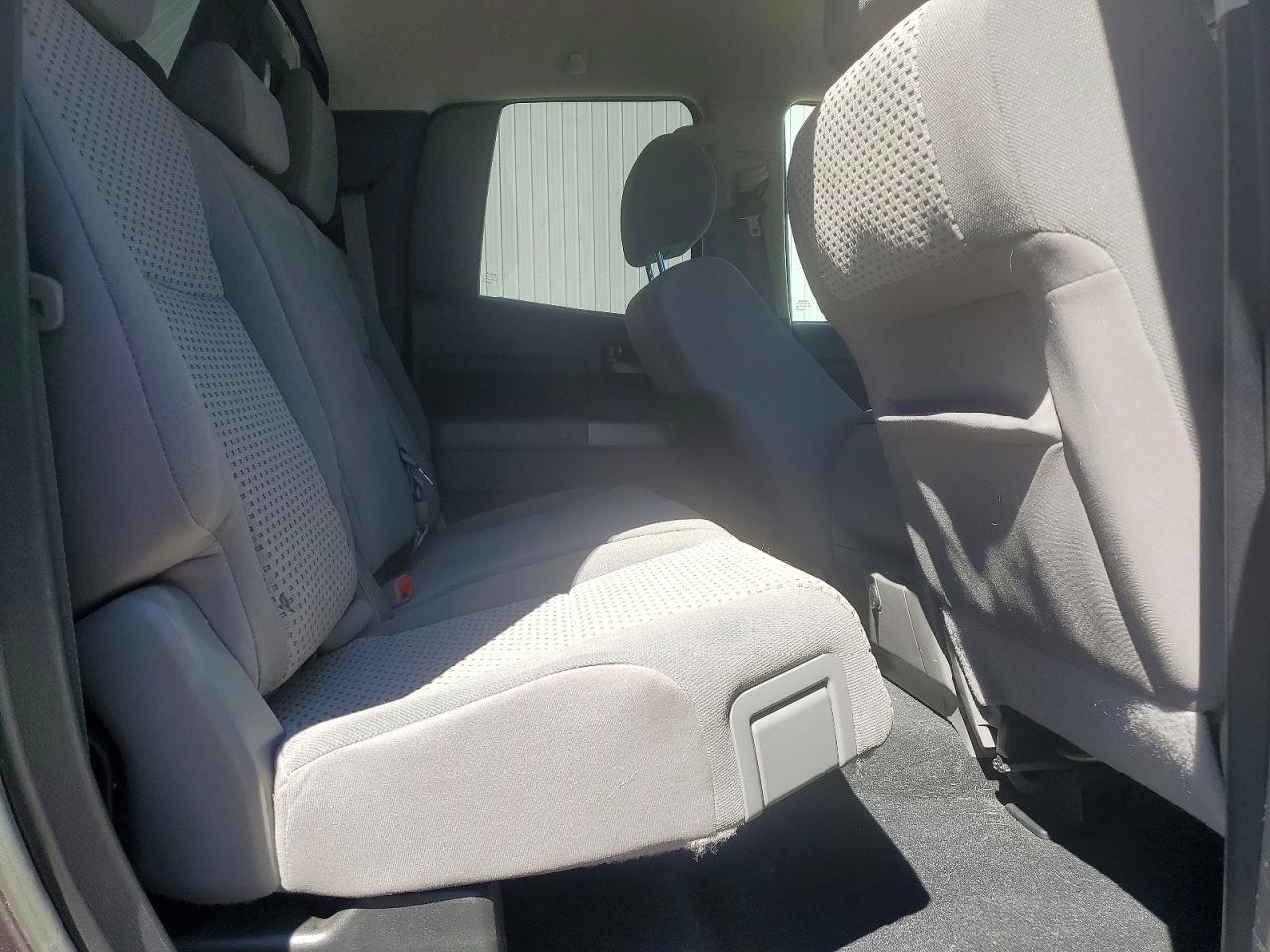 2013 TOYOTA TUNDRA DOUBLE CAB SR5 photo 10
