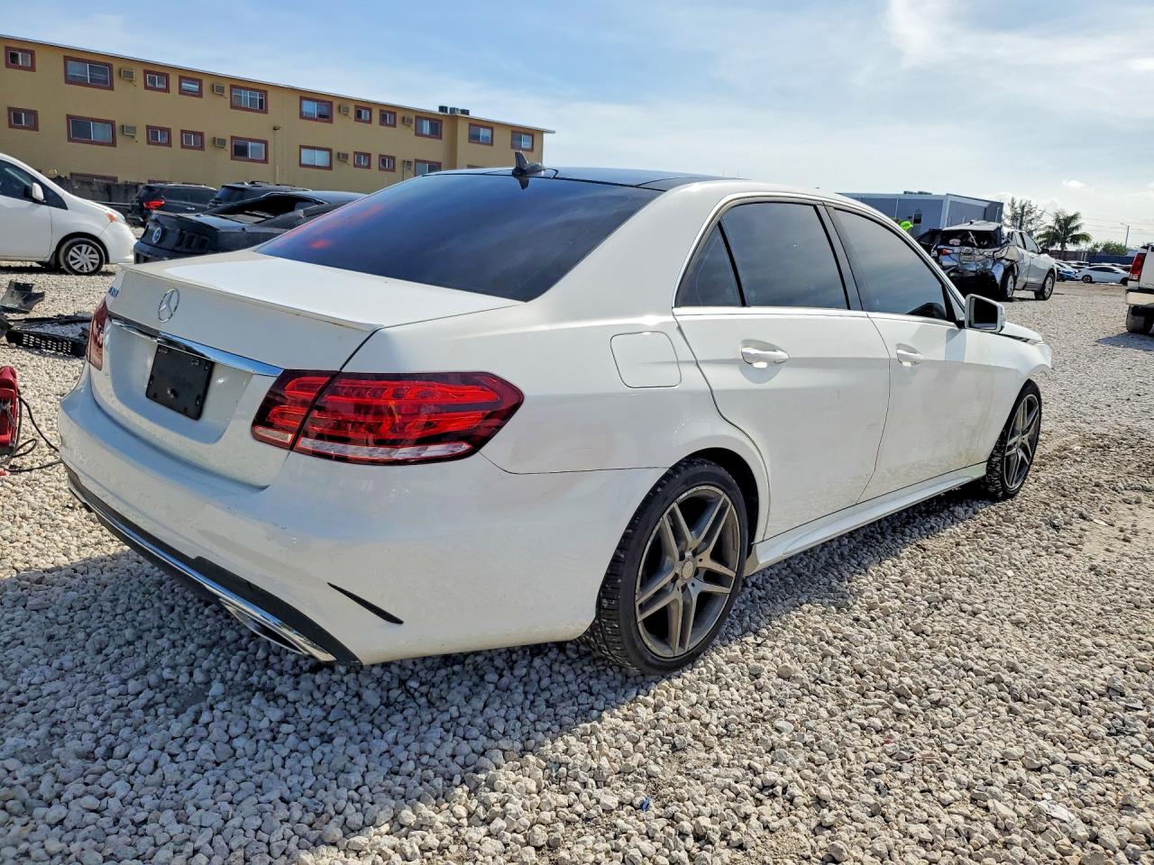 2016 MERCEDES-BENZ E 350 photo 3