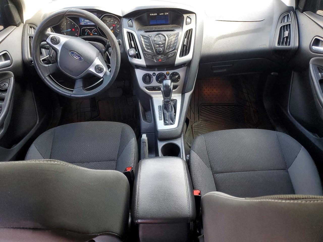 2014 FORD FOCUS SE photo 22