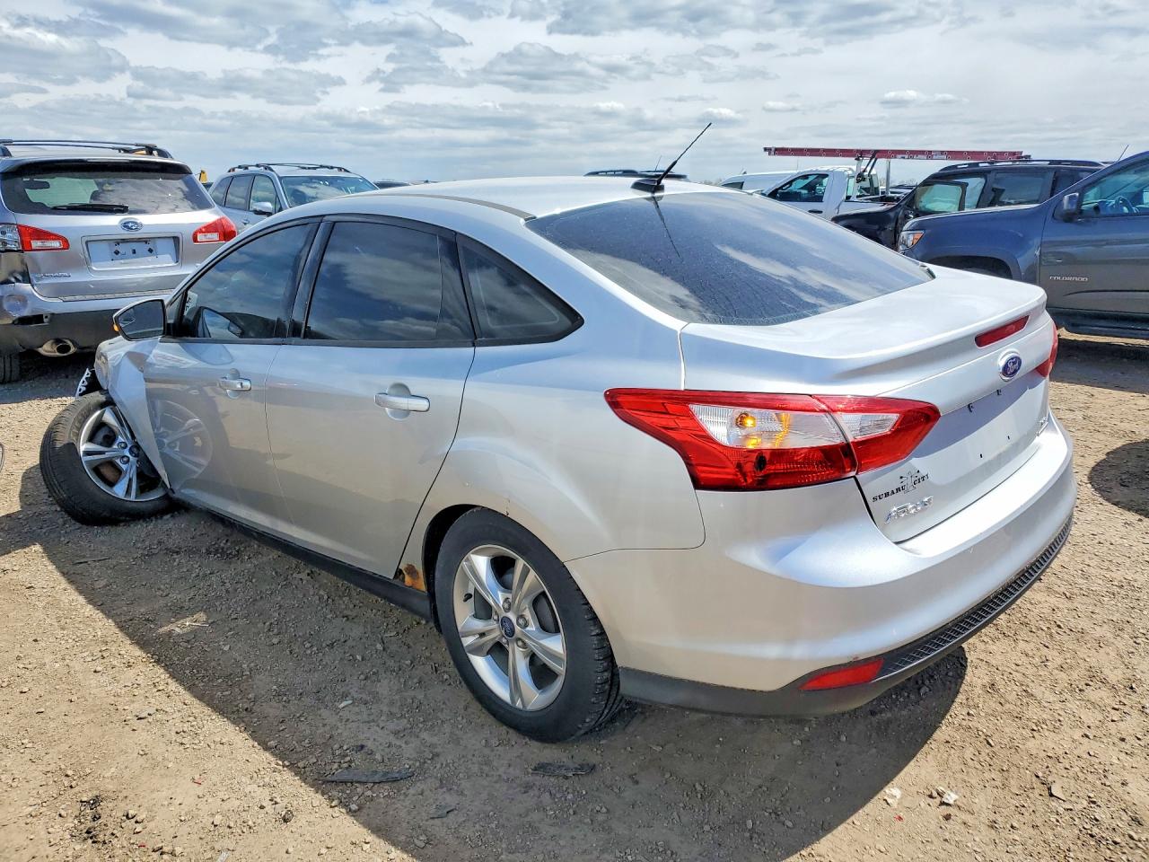 2014 FORD FOCUS SE photo 4