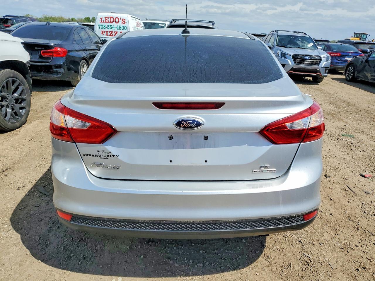 2014 FORD FOCUS SE photo 16