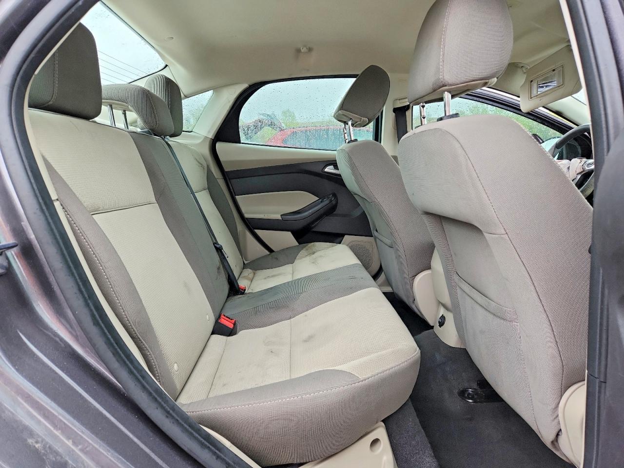 2013 FORD FOCUS SE photo 19