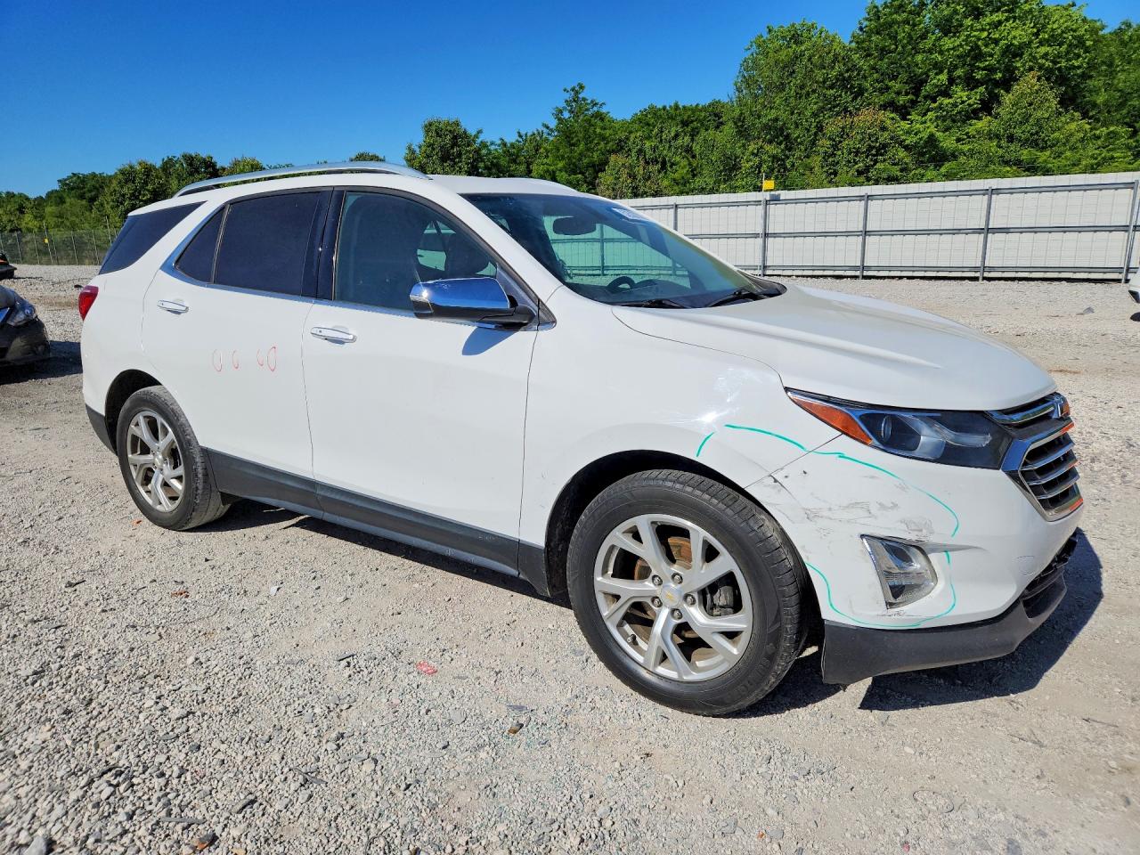 2018 CHEVROLET EQUINOX PREMIER photo 10