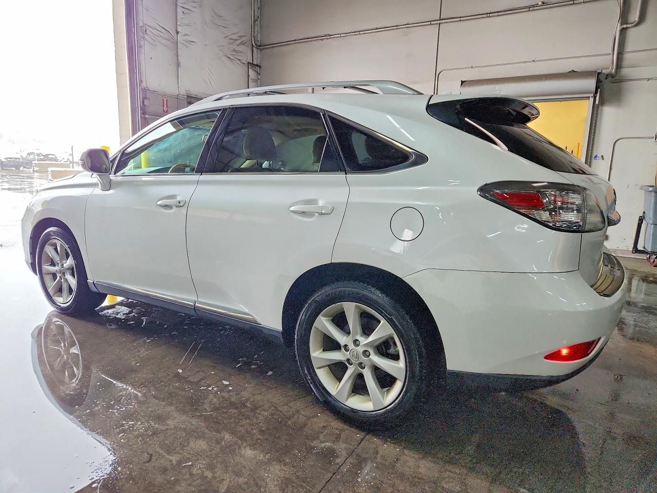 2011 LEXUS RX 350 photo 2