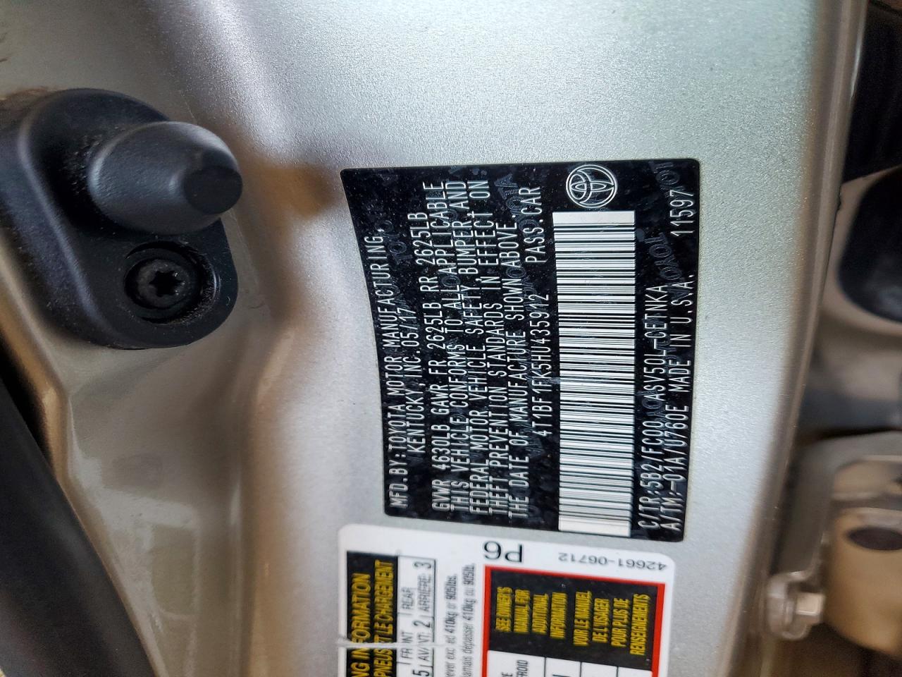 2017 TOYOTA CAMRY LE photo 23