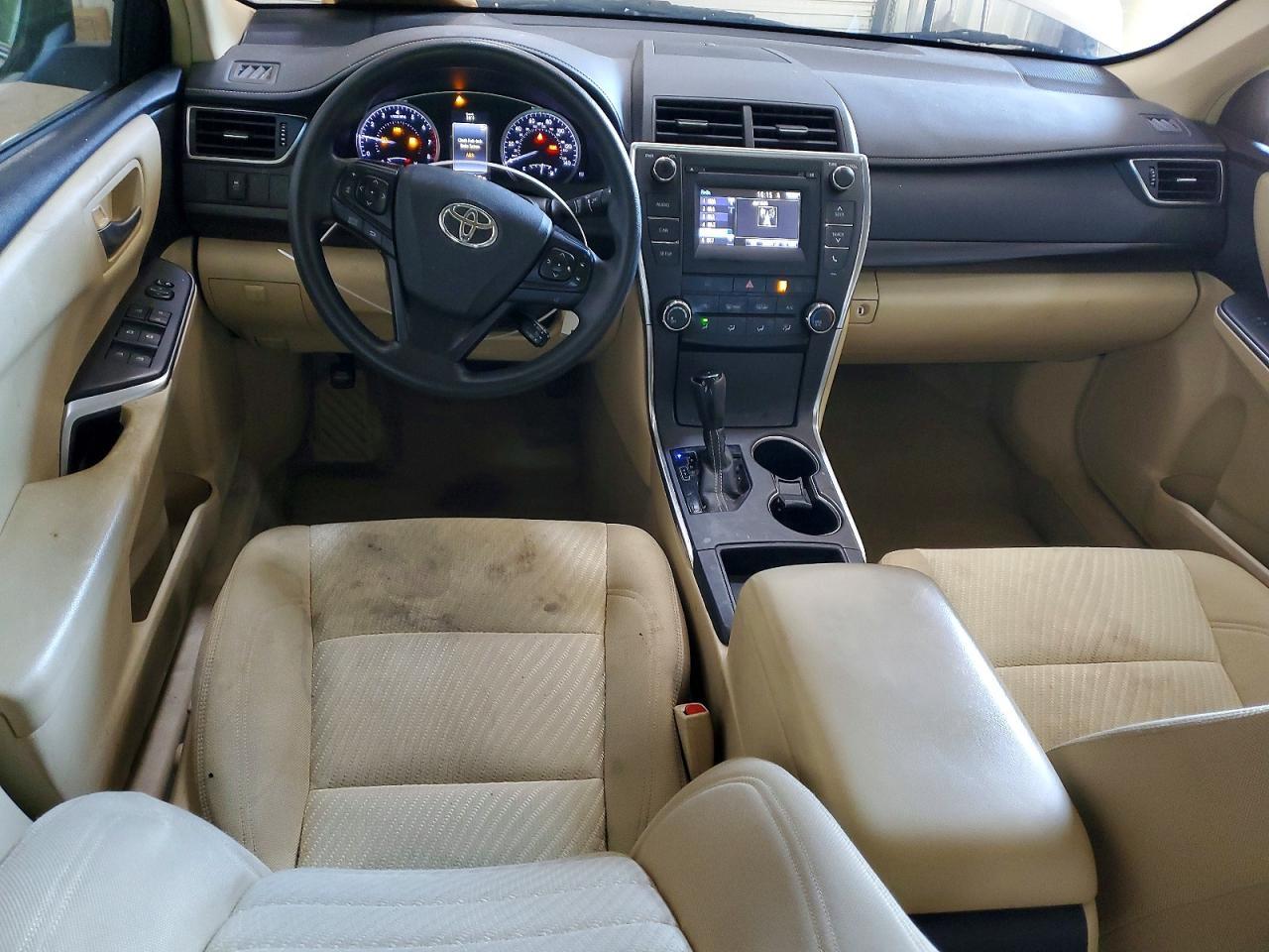 2017 TOYOTA CAMRY LE photo 15