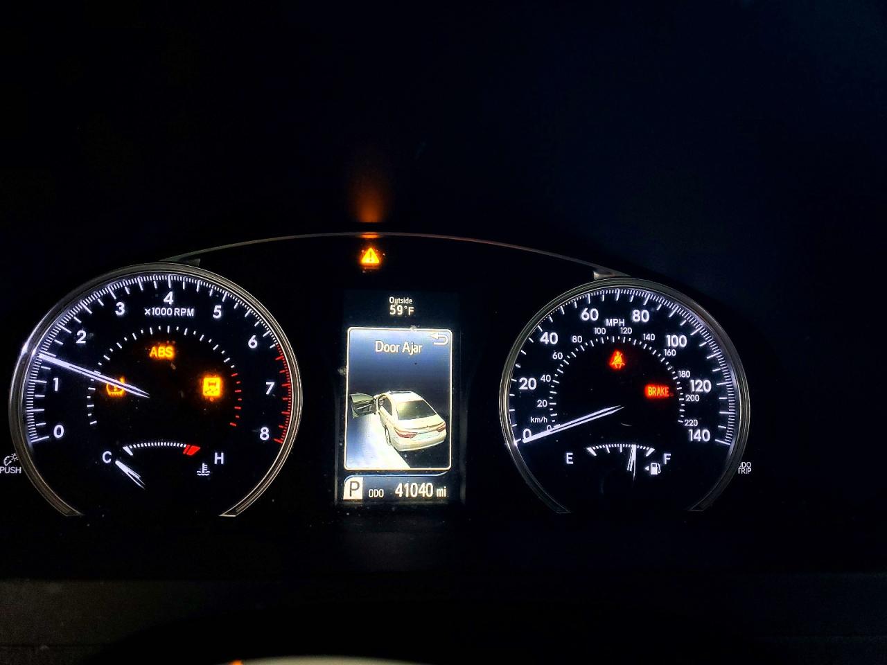 2017 TOYOTA CAMRY LE photo 17