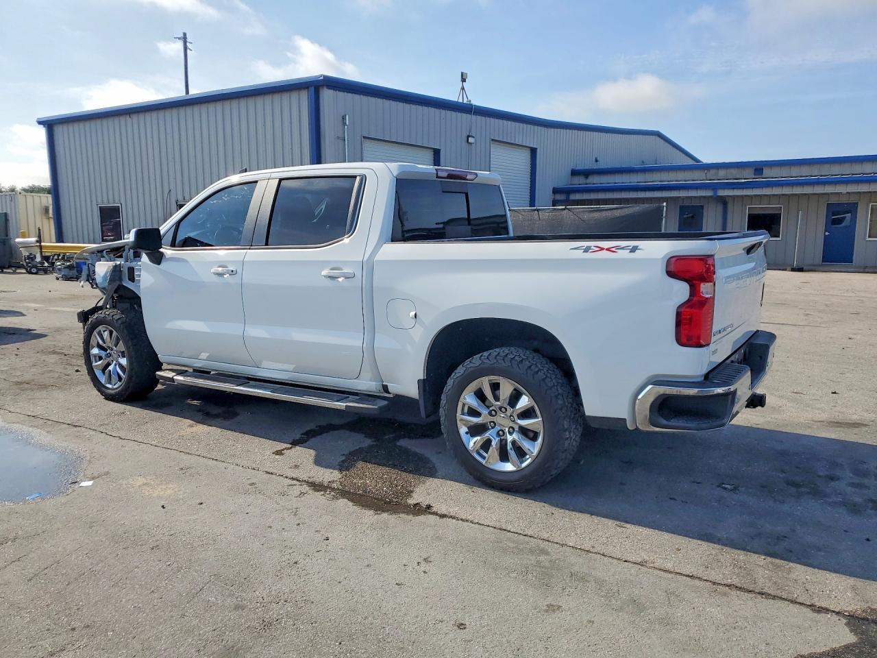 2020 CHEVROLET SILVERADO K1500 LT photo 3