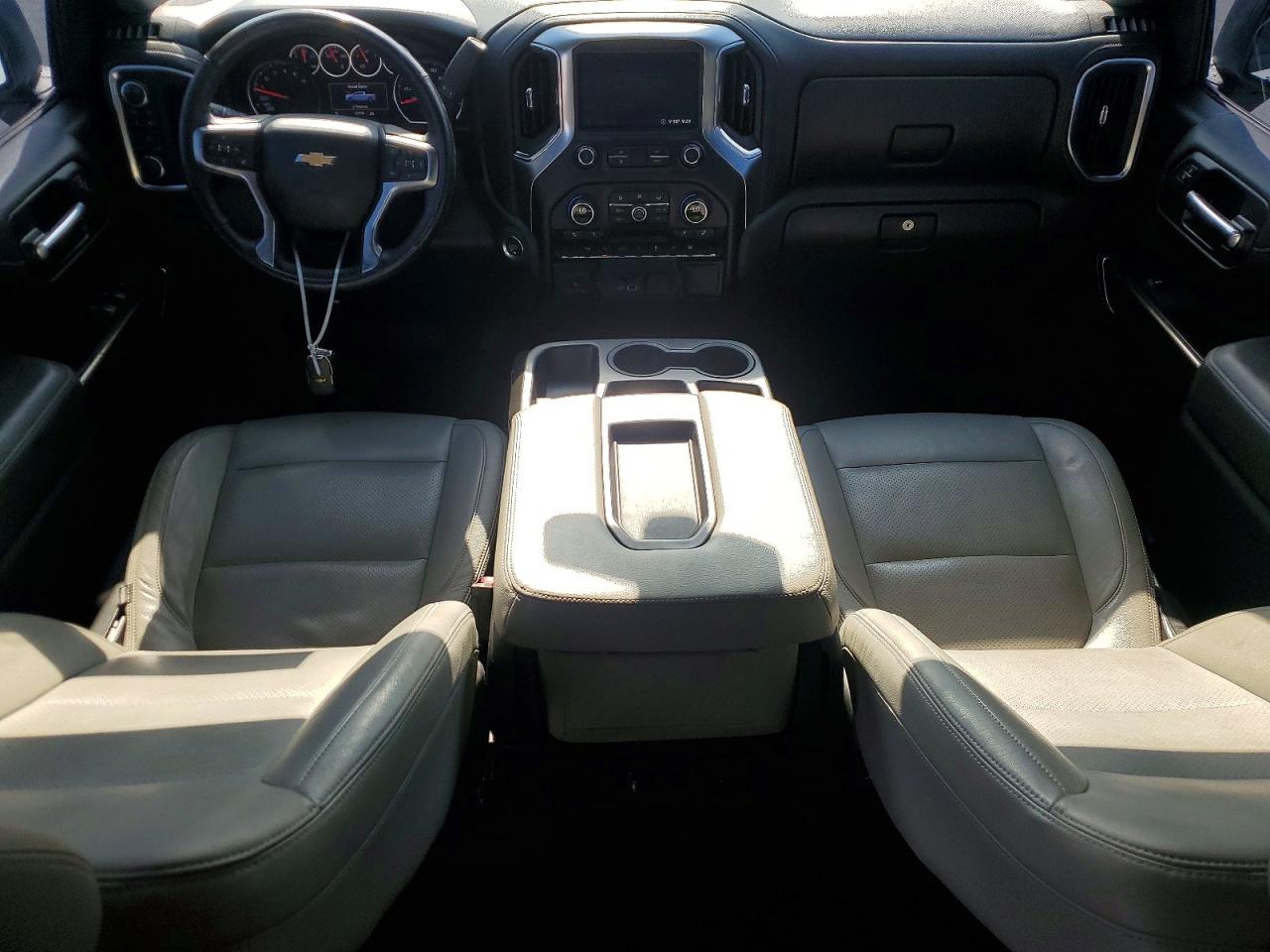 2020 CHEVROLET SILVERADO K1500 LT photo 15