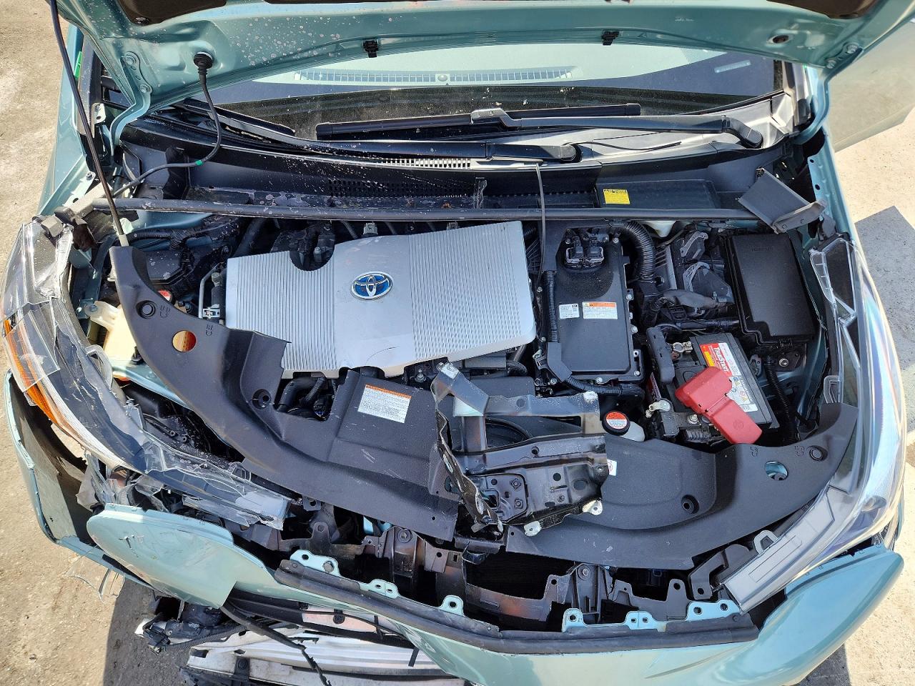 2016 TOYOTA PRIUS TWO ECO photo 31
