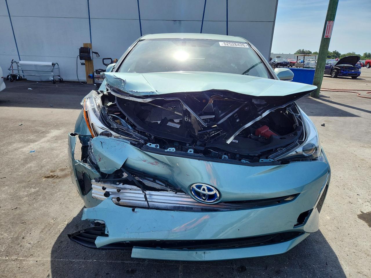 2016 TOYOTA PRIUS TWO ECO photo 13