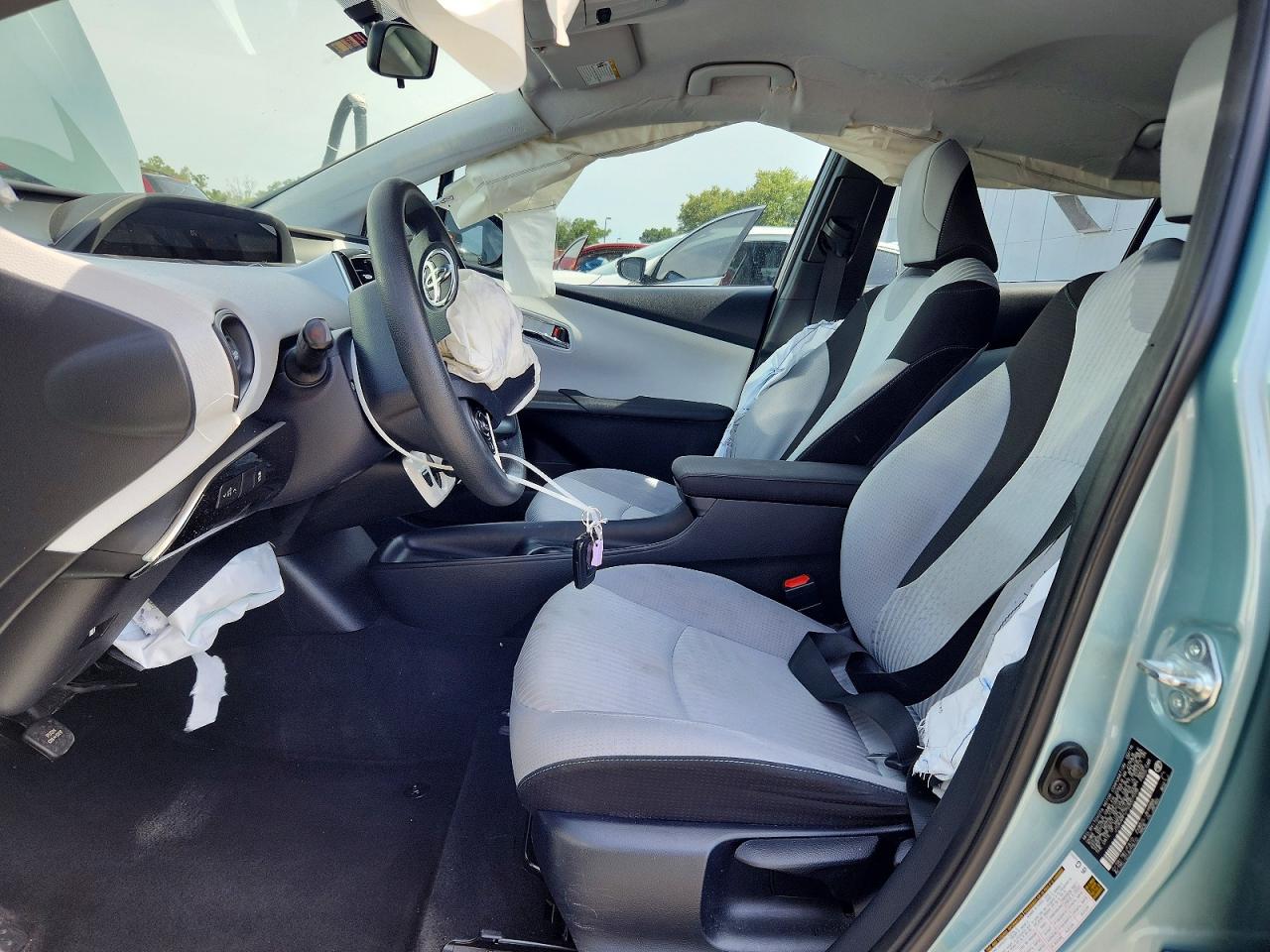 2016 TOYOTA PRIUS TWO ECO photo 19