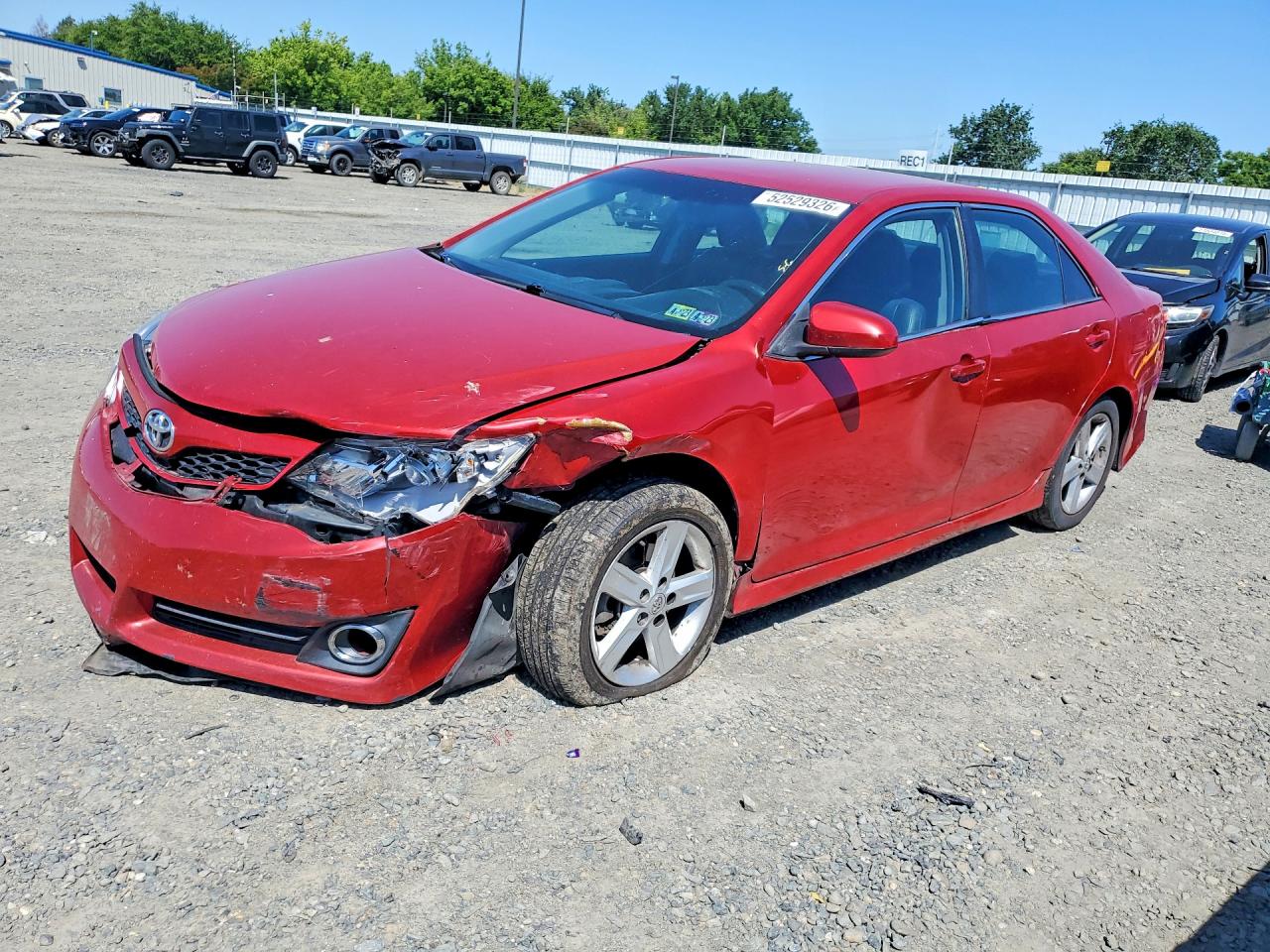 2014 TOYOTA CAMRY