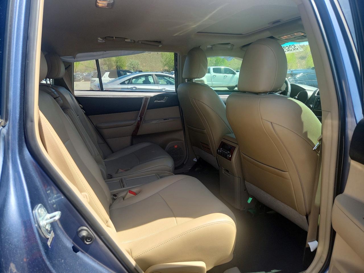 2013 TOYOTA HIGHLANDER LIMITED photo 21