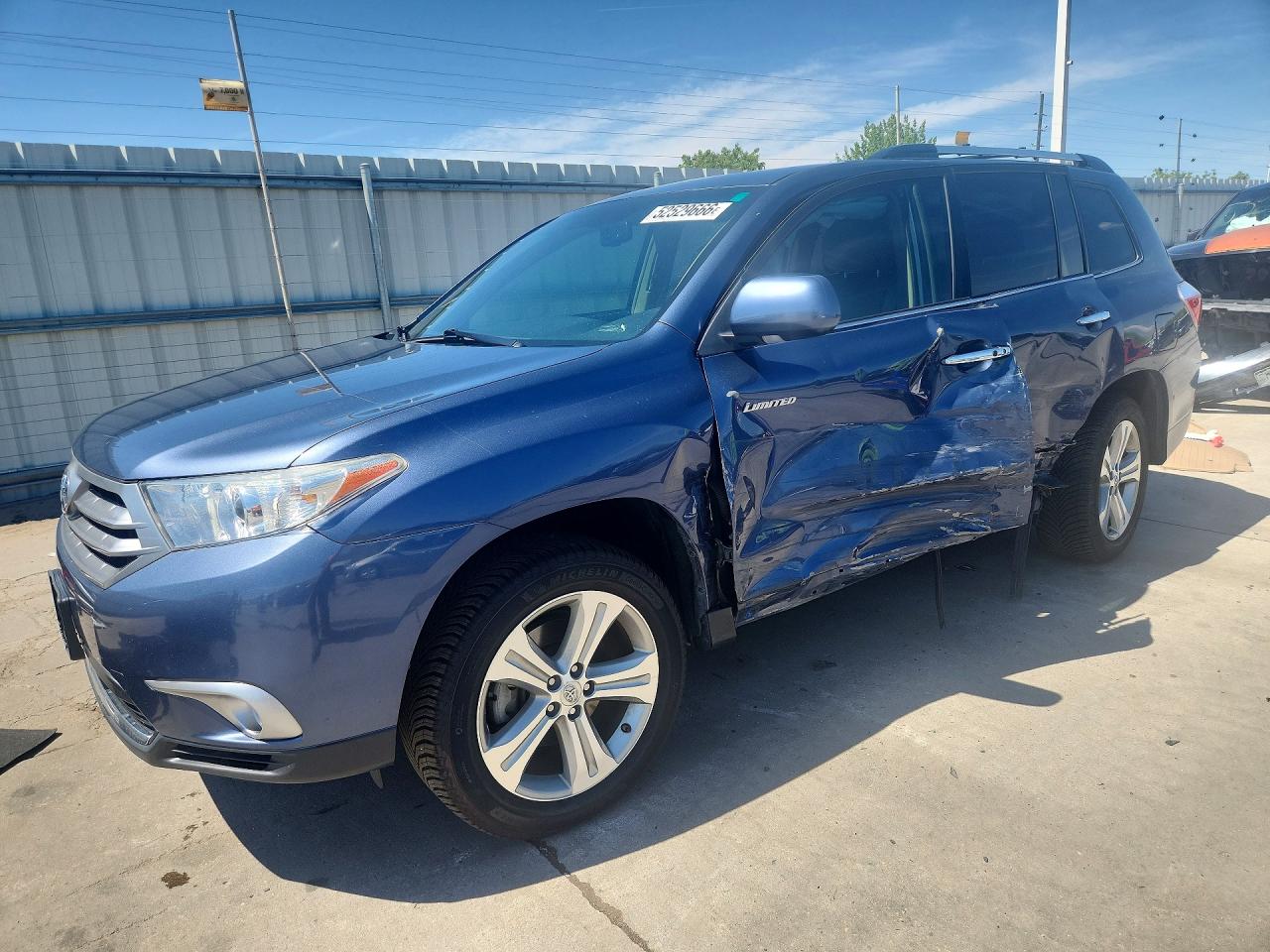 2013 TOYOTA HIGHLANDER