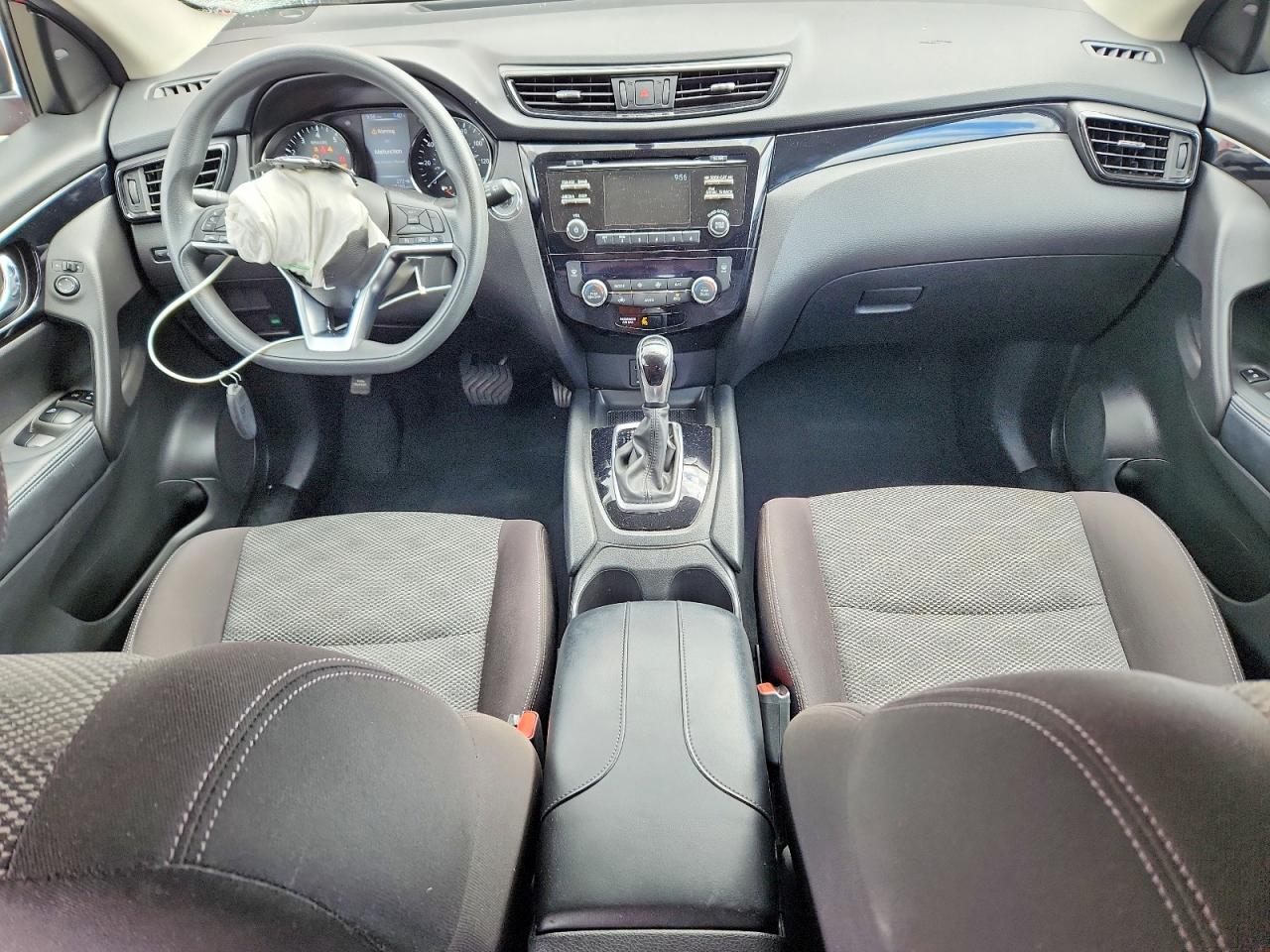 2018 NISSAN ROGUE SPORT SV photo 15