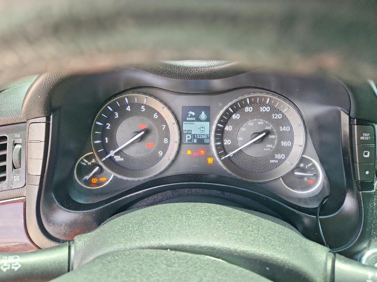 2012 INFINITI M37 X photo 17