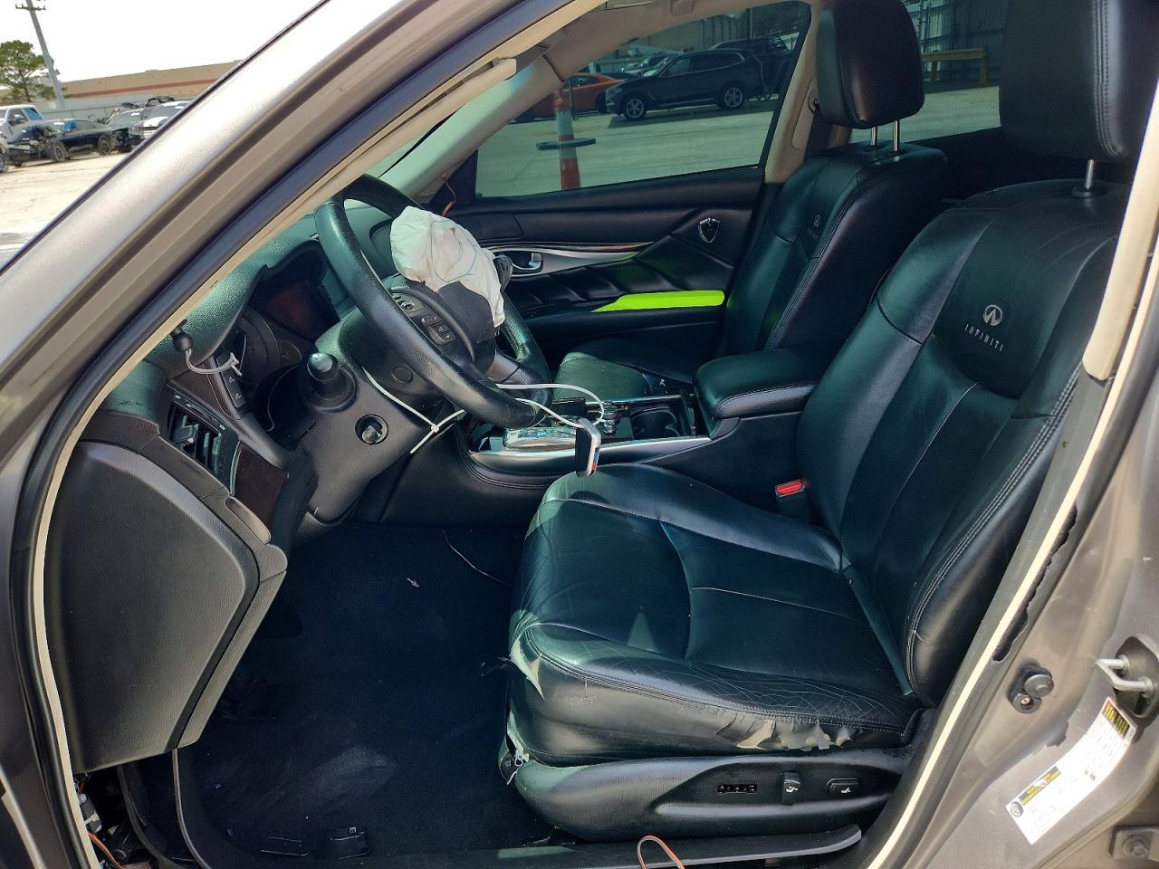 2012 INFINITI M37 X photo 13