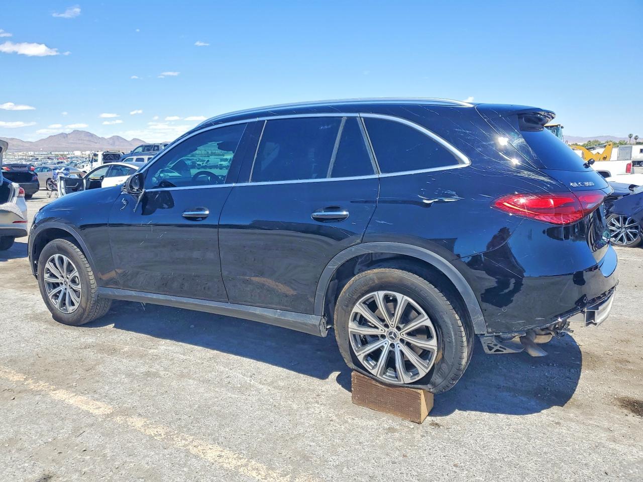 2024 MERCEDES-BENZ GLC 300 4MATIC photo 4
