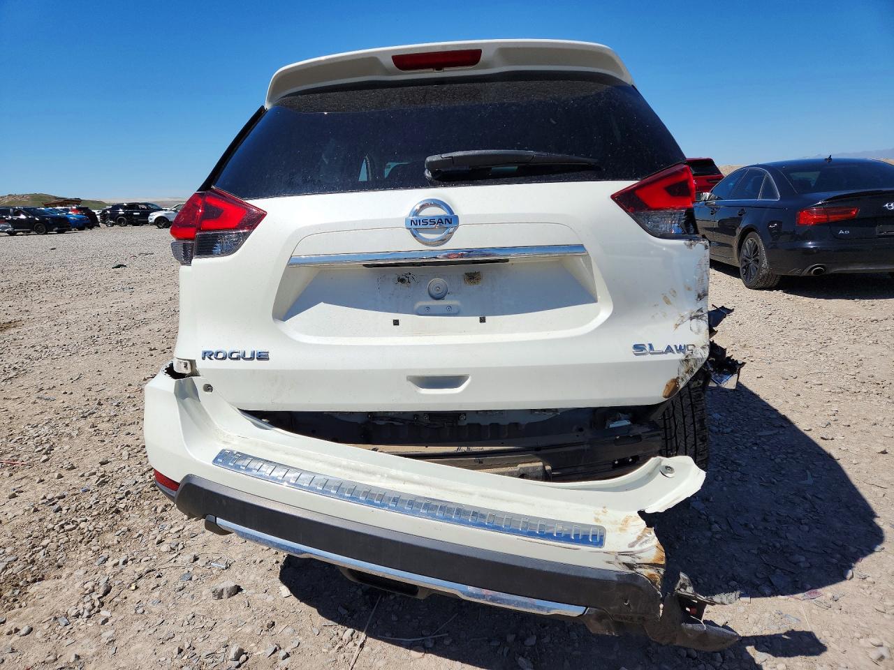 2017 NISSAN ROGUE SL photo 11