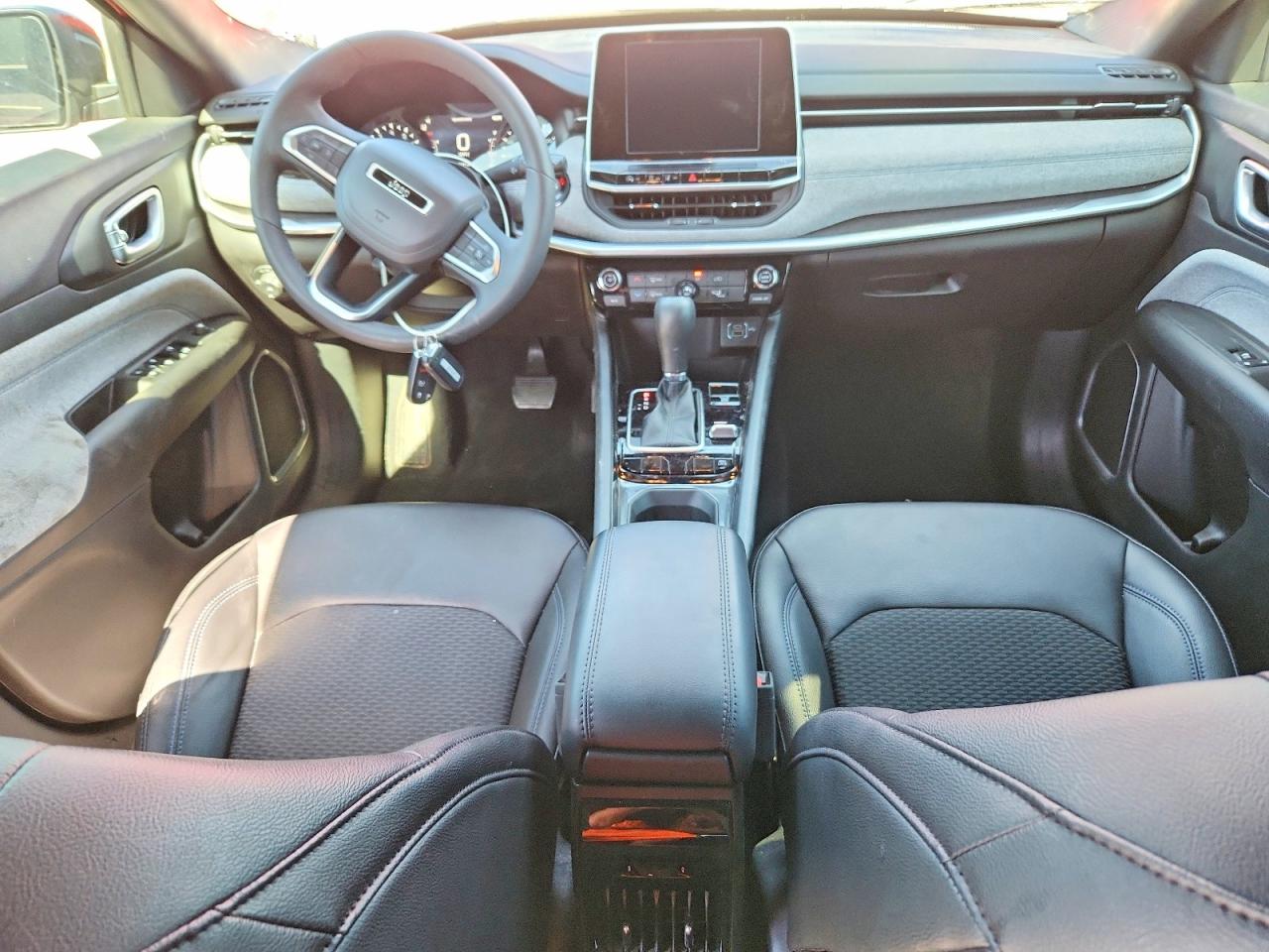 2025 JEEP COMPASS LATITUDE photo 8
