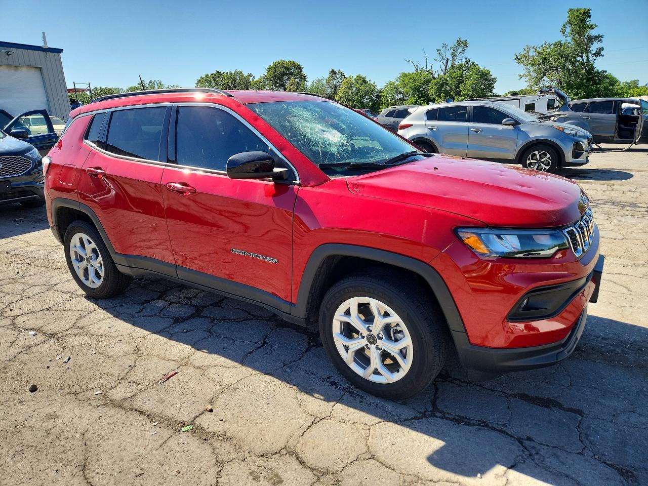 2025 JEEP COMPASS LATITUDE photo 4