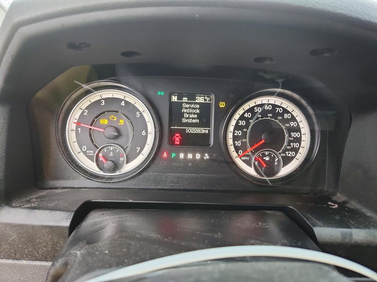 2016 RAM 1500 ST photo 17