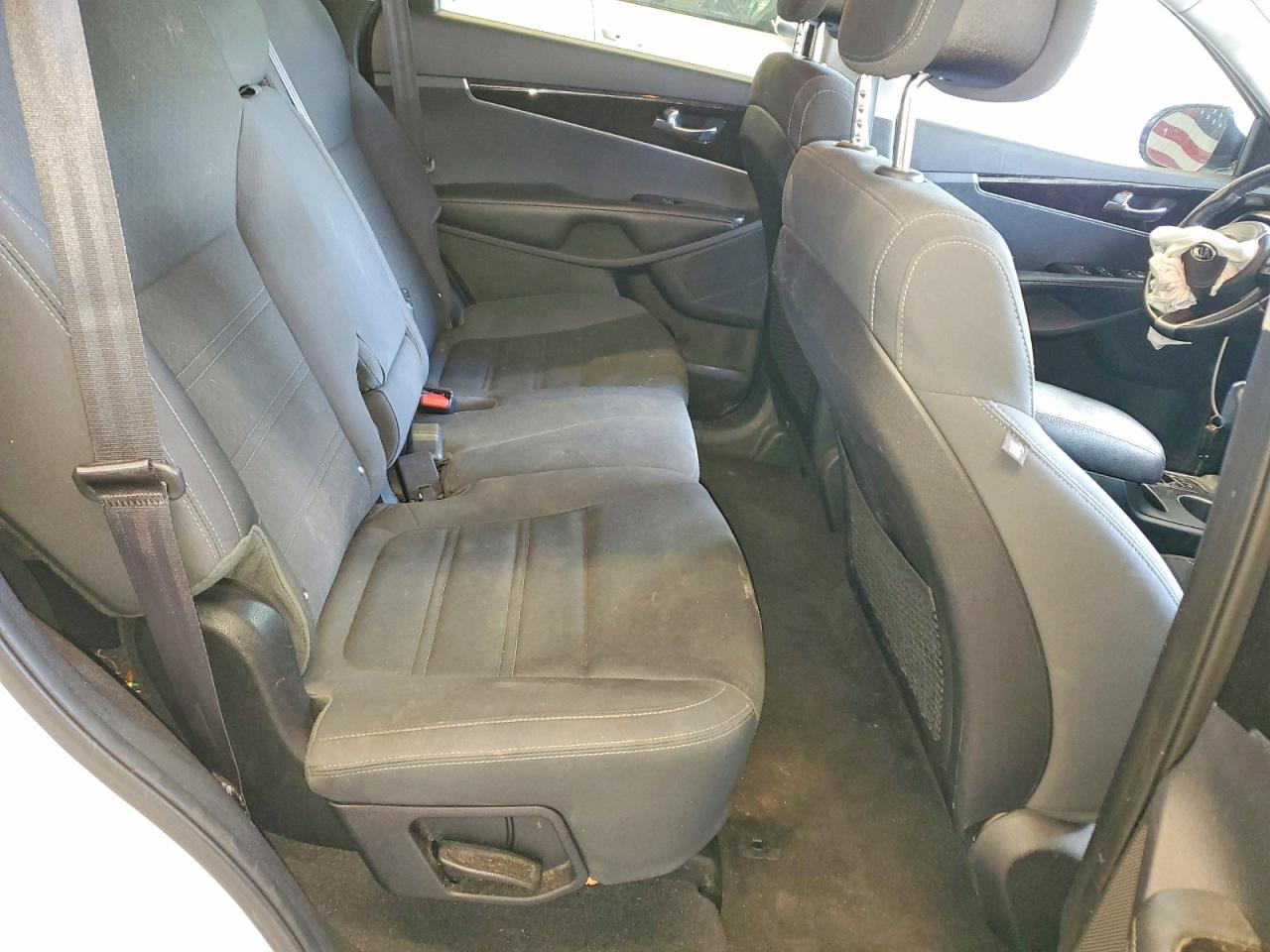 2016 KIA SORENTO LX photo 21