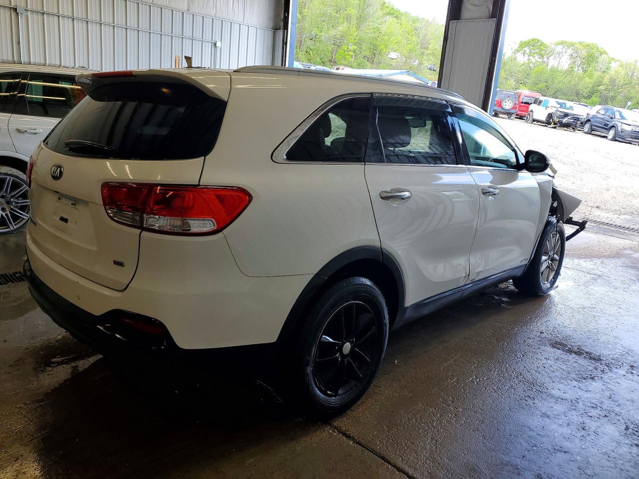 2016 KIA SORENTO LX photo 5