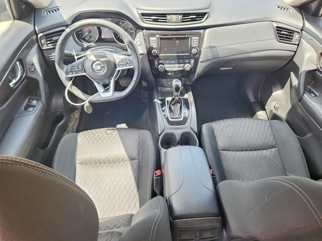2018 NISSAN ROGUE SV photo 15