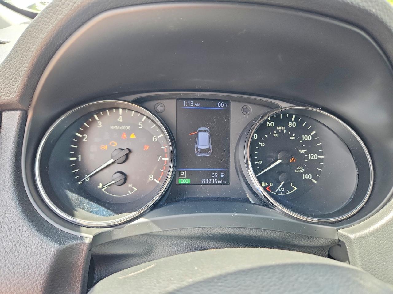 2018 NISSAN ROGUE SV photo 17