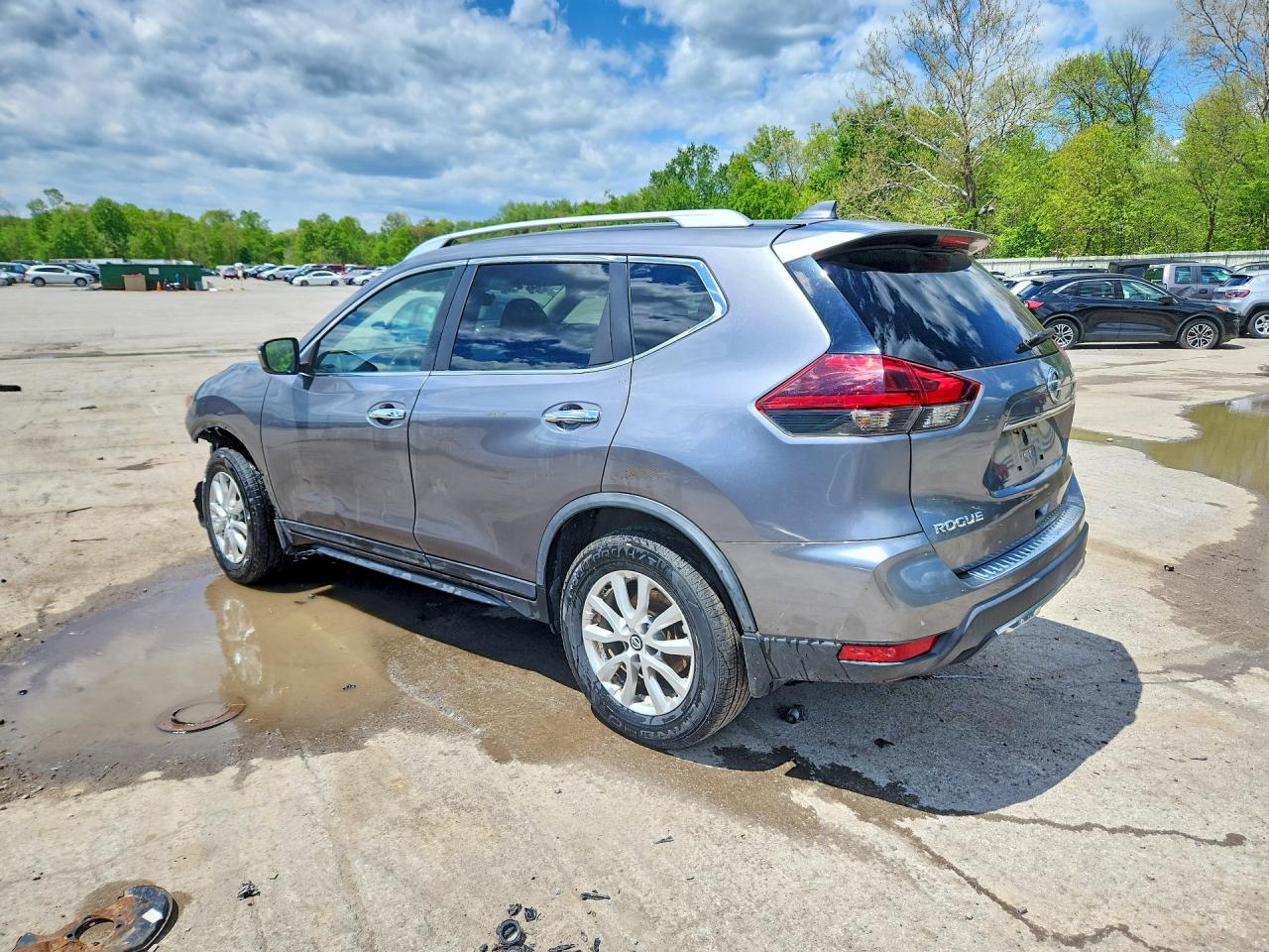 2018 NISSAN ROGUE SV photo 3