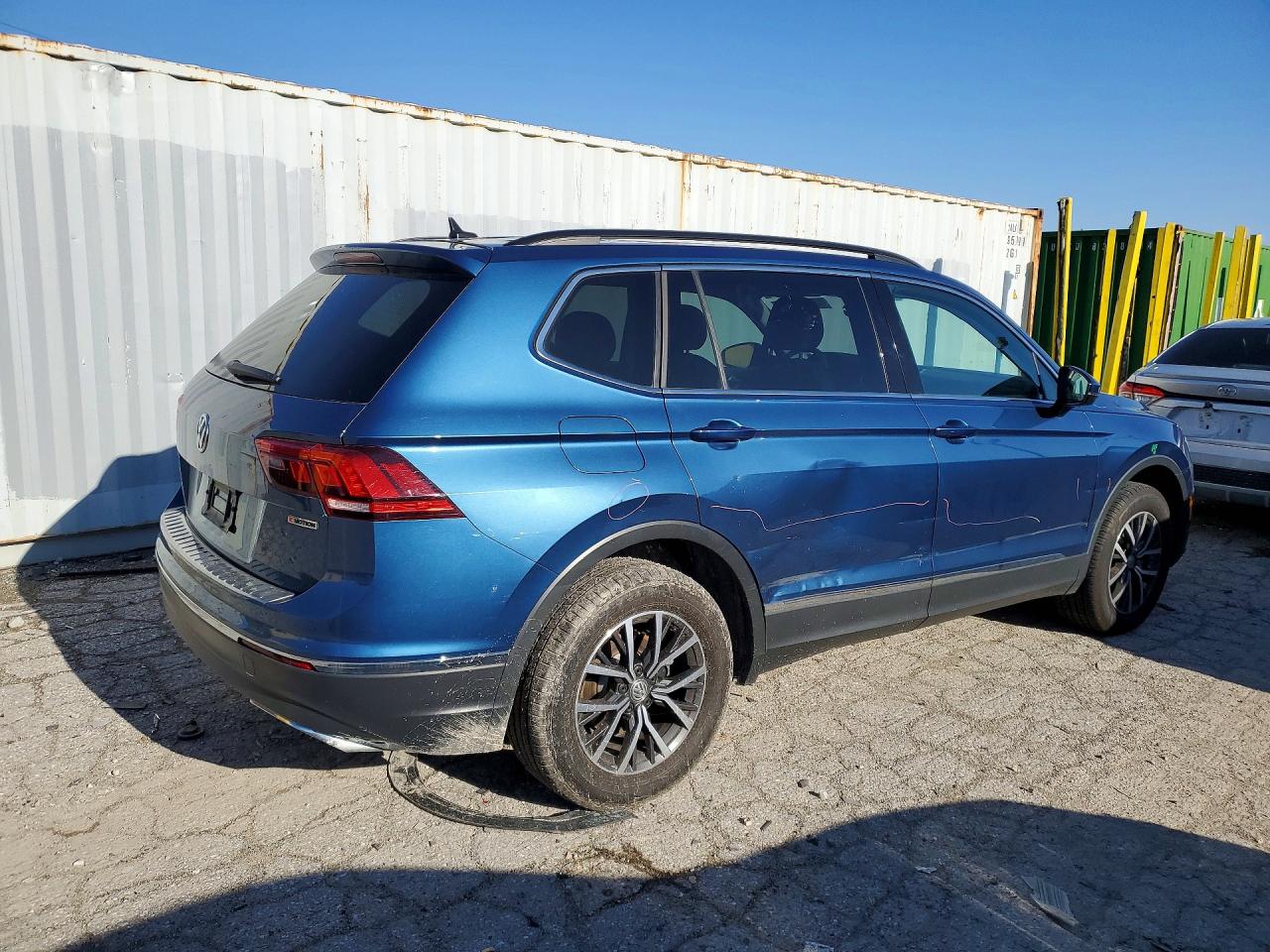 2020 VOLKSWAGEN TIGUAN SE photo 7